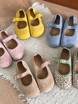 Round Toe Flat Slip-Ons - Makw Official Site