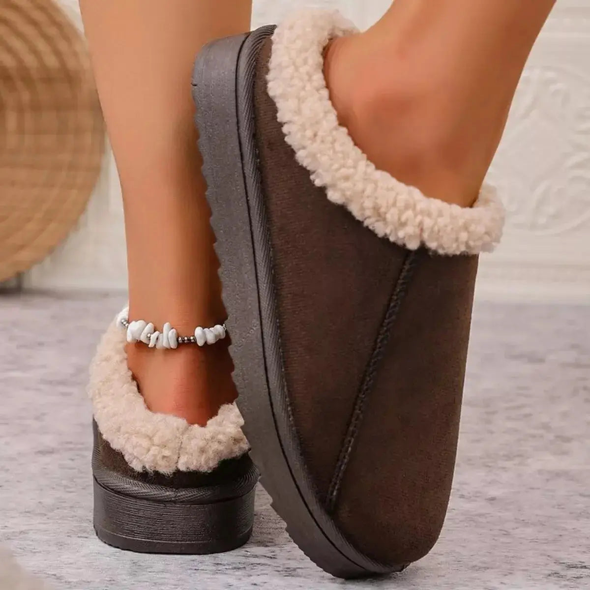 Cozy Plush Lined Clog Slippers - Makw Official Site
