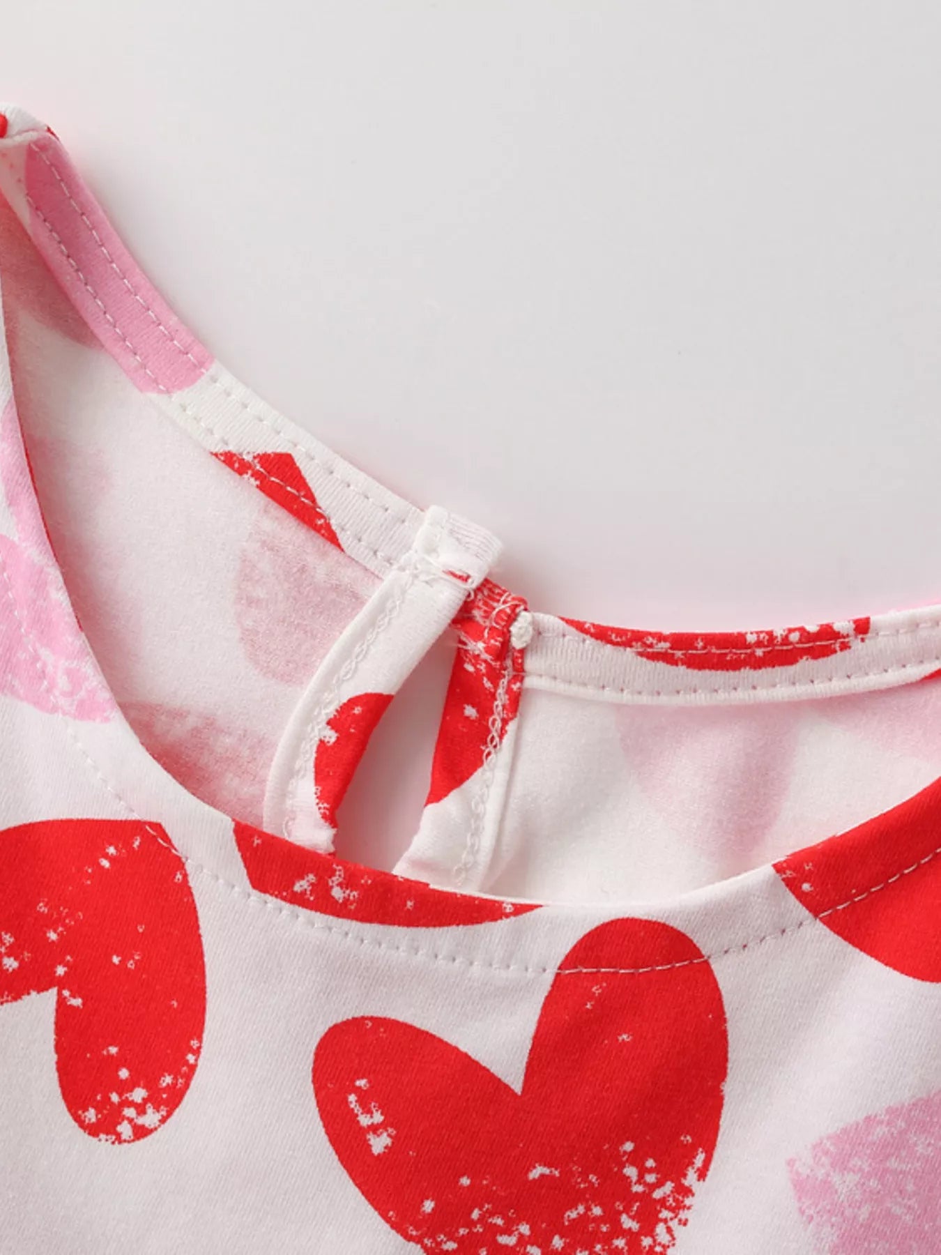 0405b2316c8143b1b3cb915ea43ef159-Max-Origin