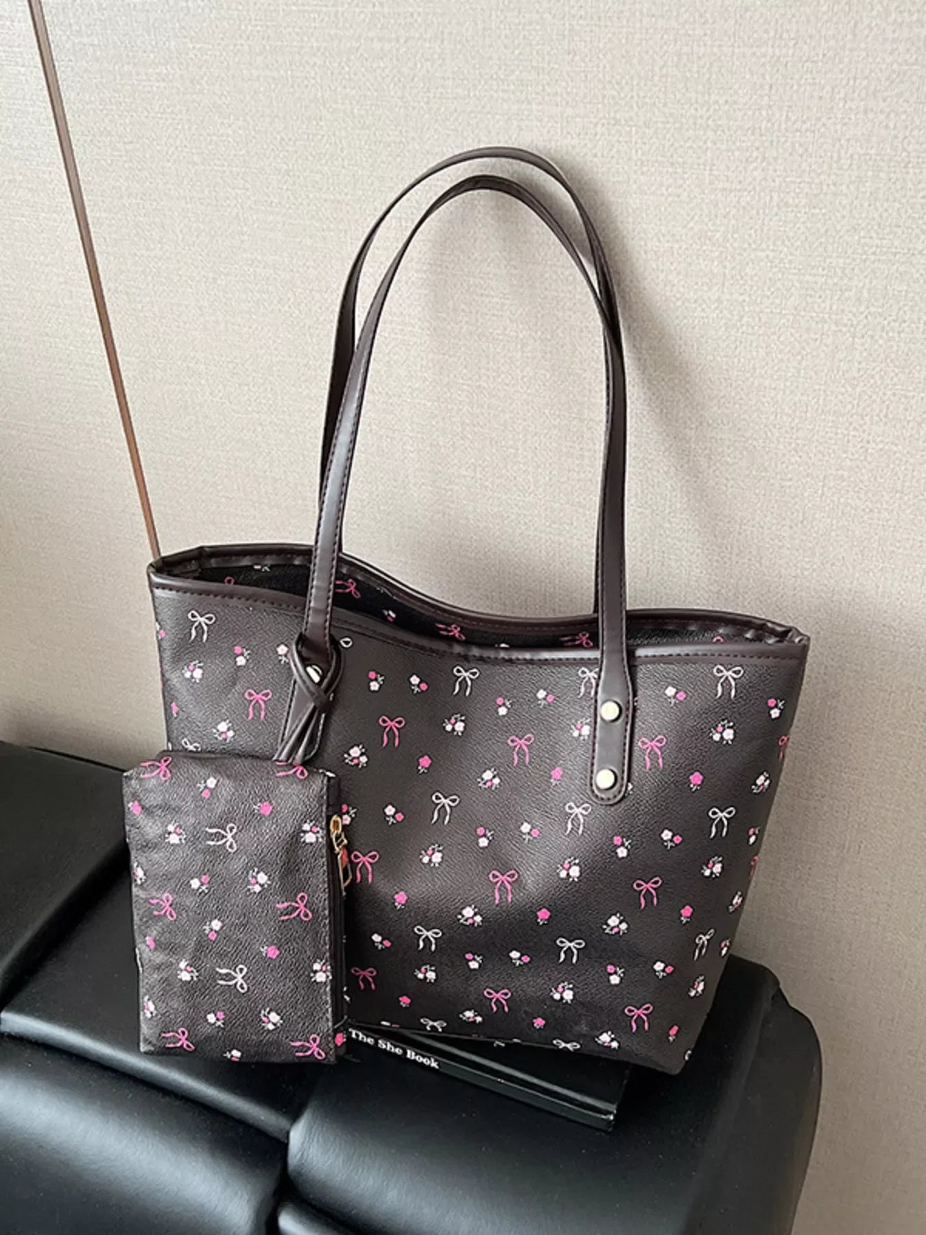 Printed Tote Shoulder Bag with Pouch - Makw Official Site