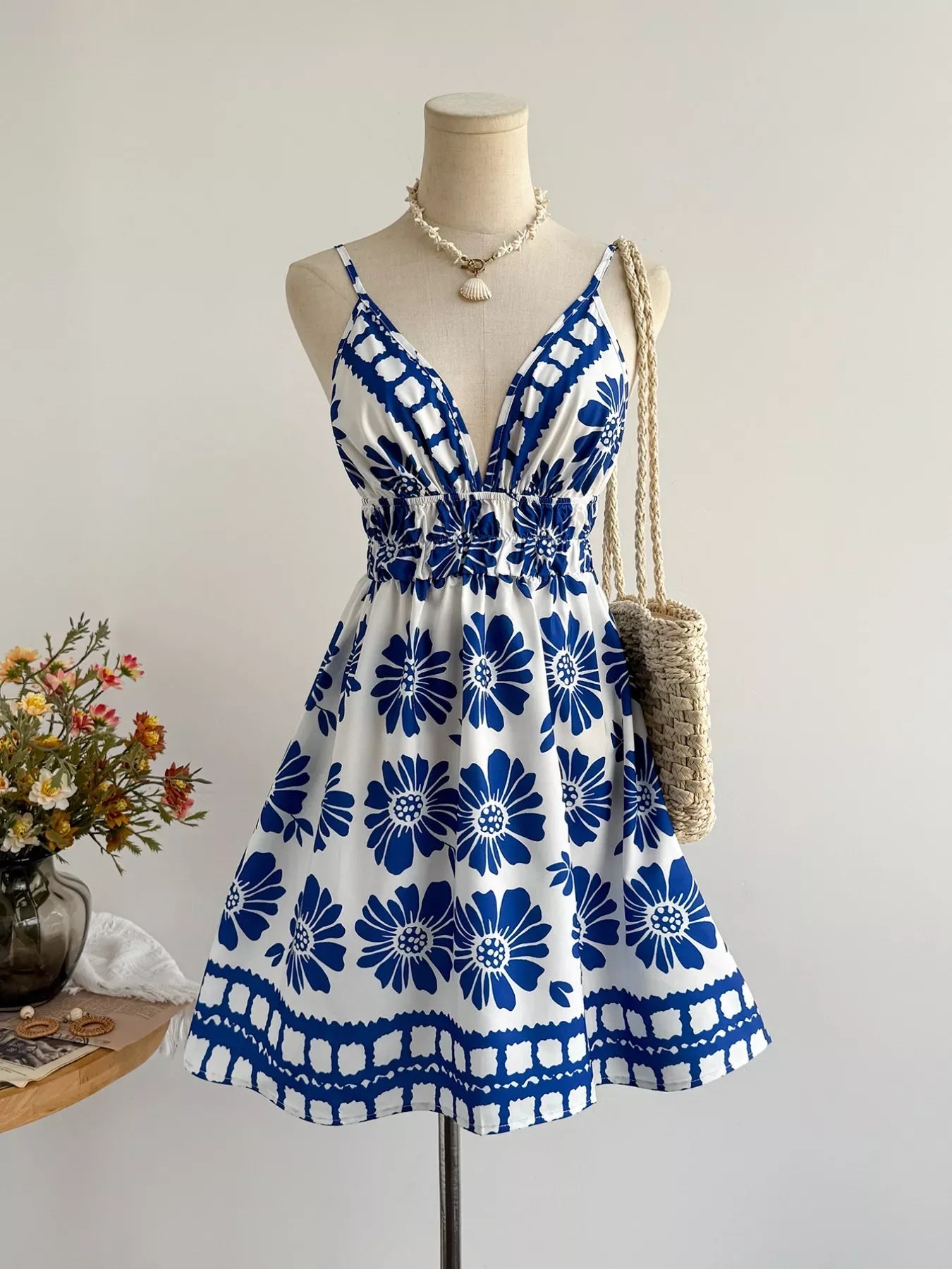 Floral Print V-Neck Mini Dress - Makw Official Site