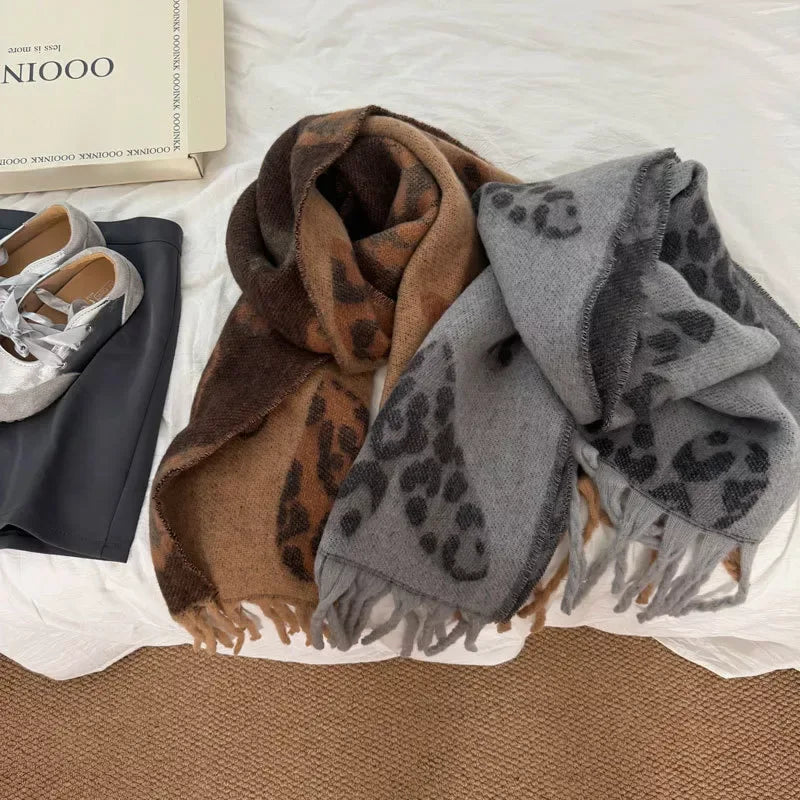 Leopard Heart Warm Scarf - Makw Official Site