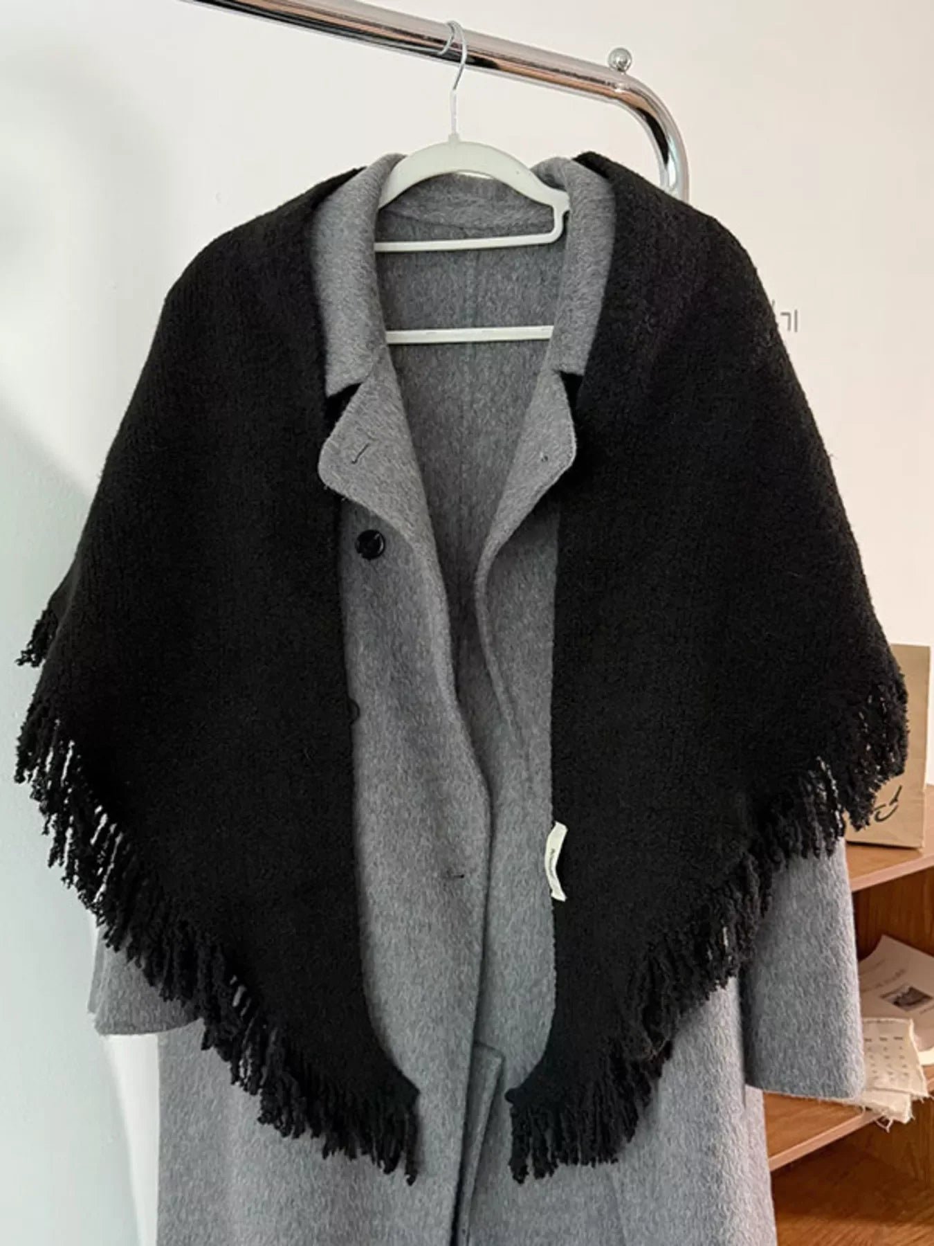 Fringe Trim Knit Scarf - Makw Official Site