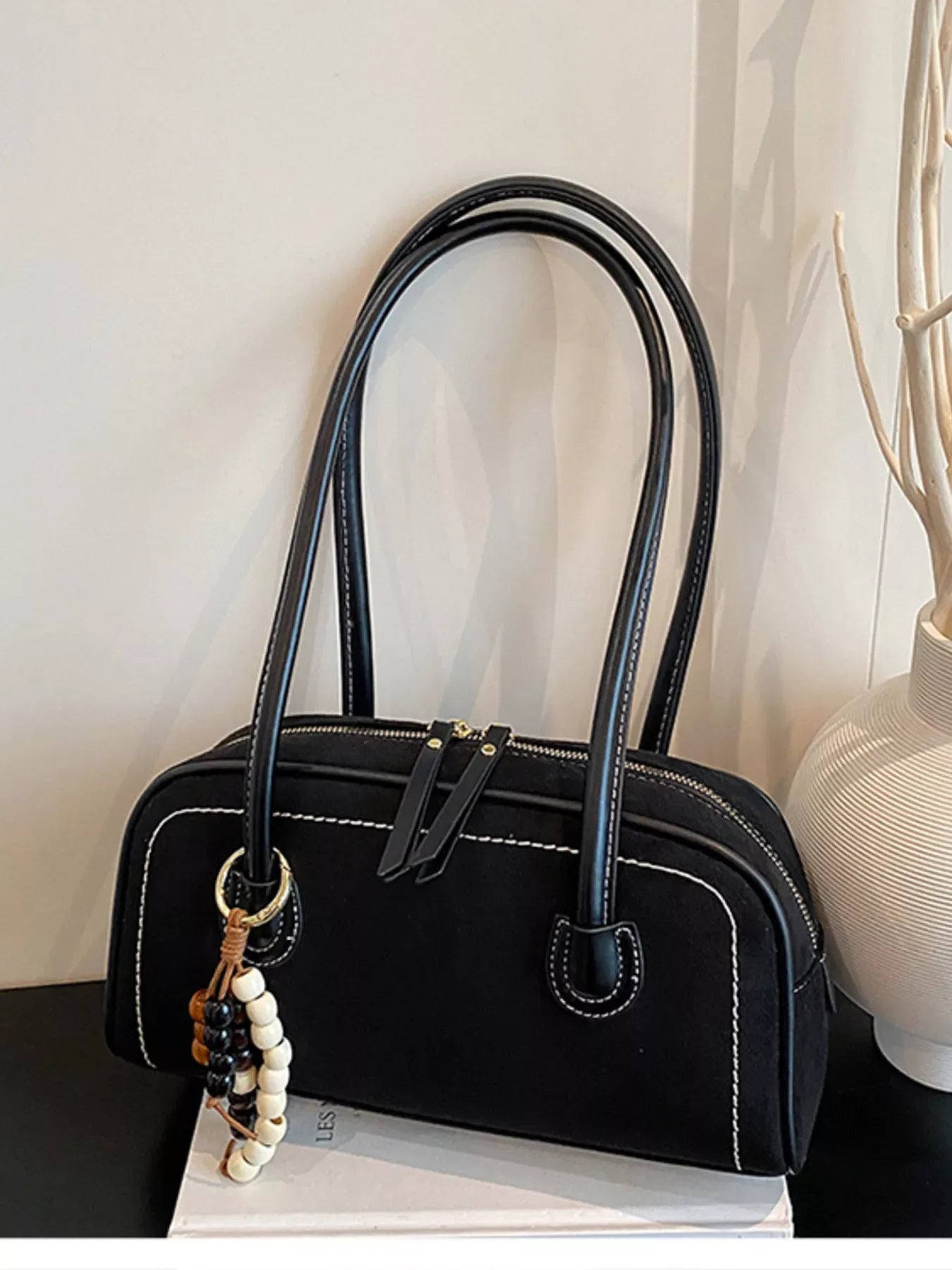 Zipper Closure Shoulder Bag - Makw Official Site