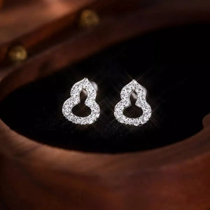Gourd Shaped Stud Earrings - Makw Official Site