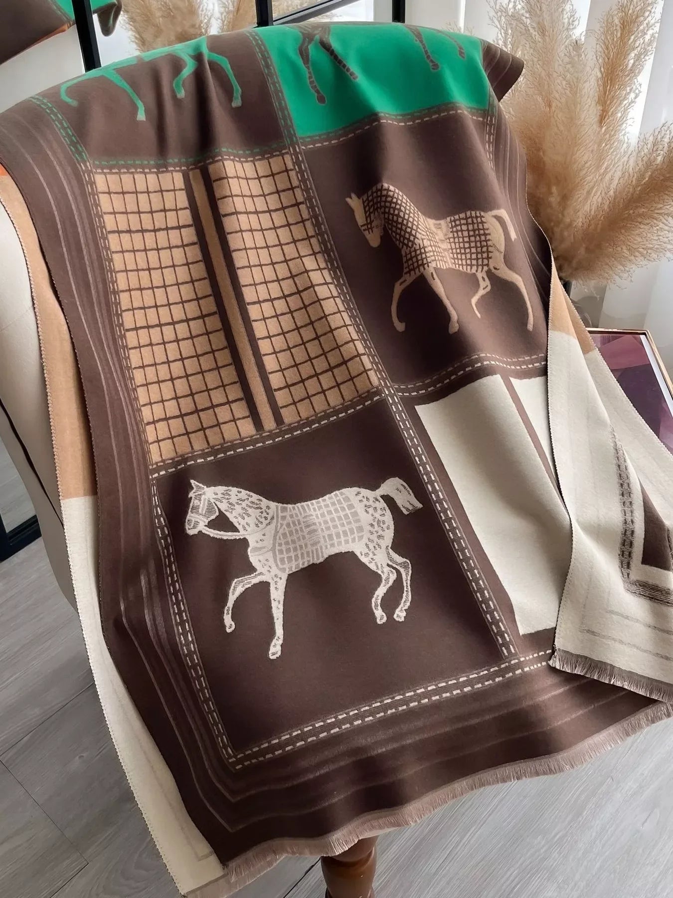 Equestrian Print Warm Scarf - Makw Official Site