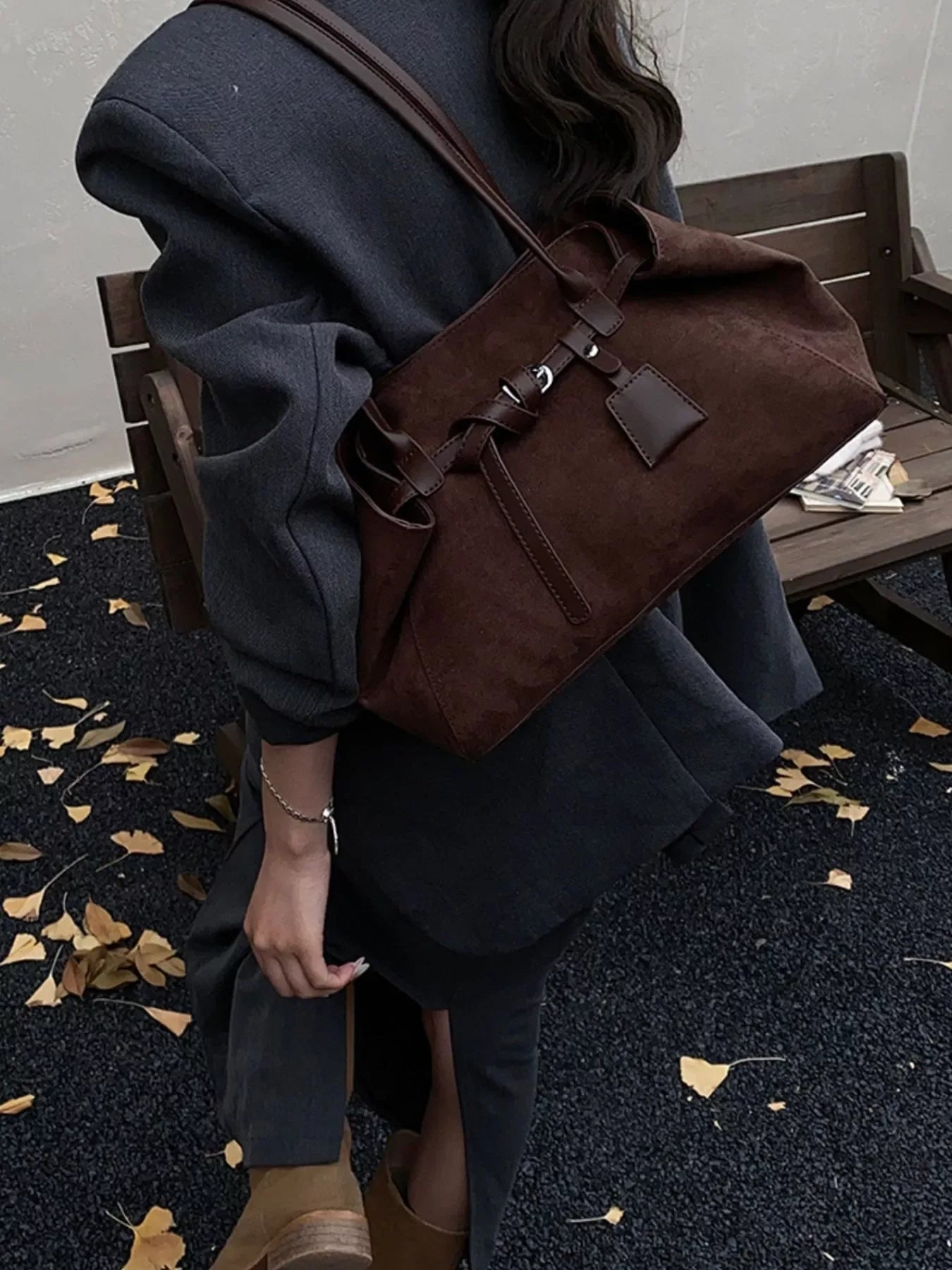 Lightweight Suede Shoulder Bag - Makw Official Site