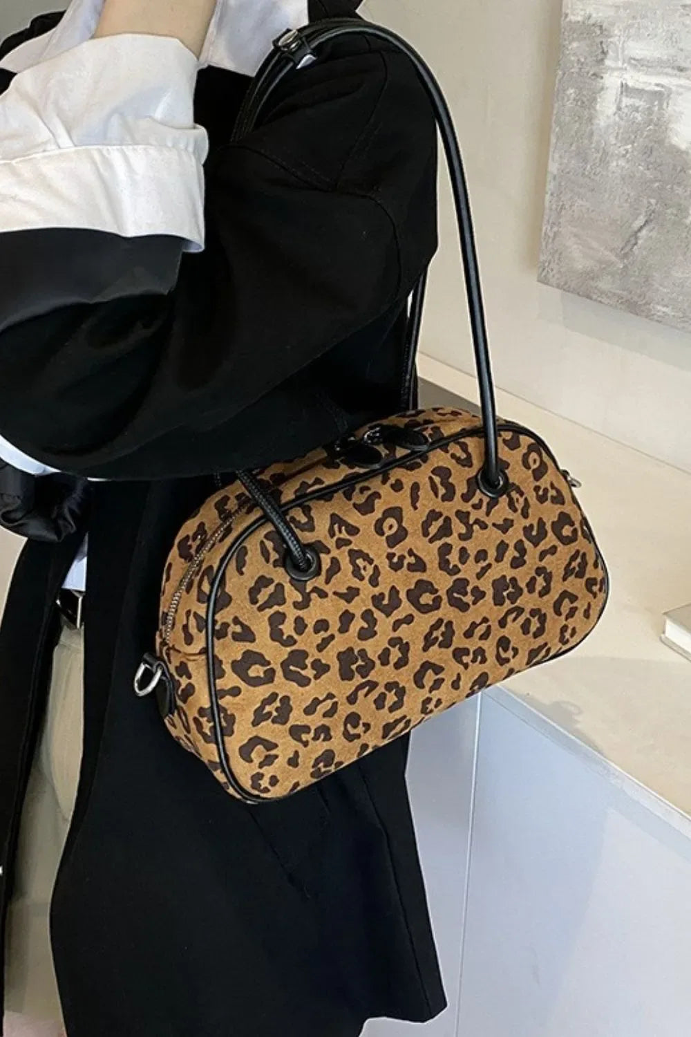 Leopard Suede Medium Shoulder Bag - Makw Official Site