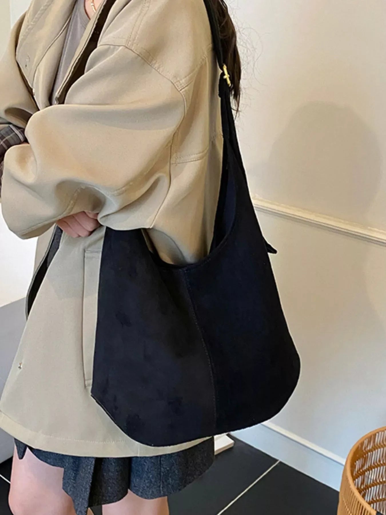 Suede Hobo Shoulder Bag - Makw Official Site
