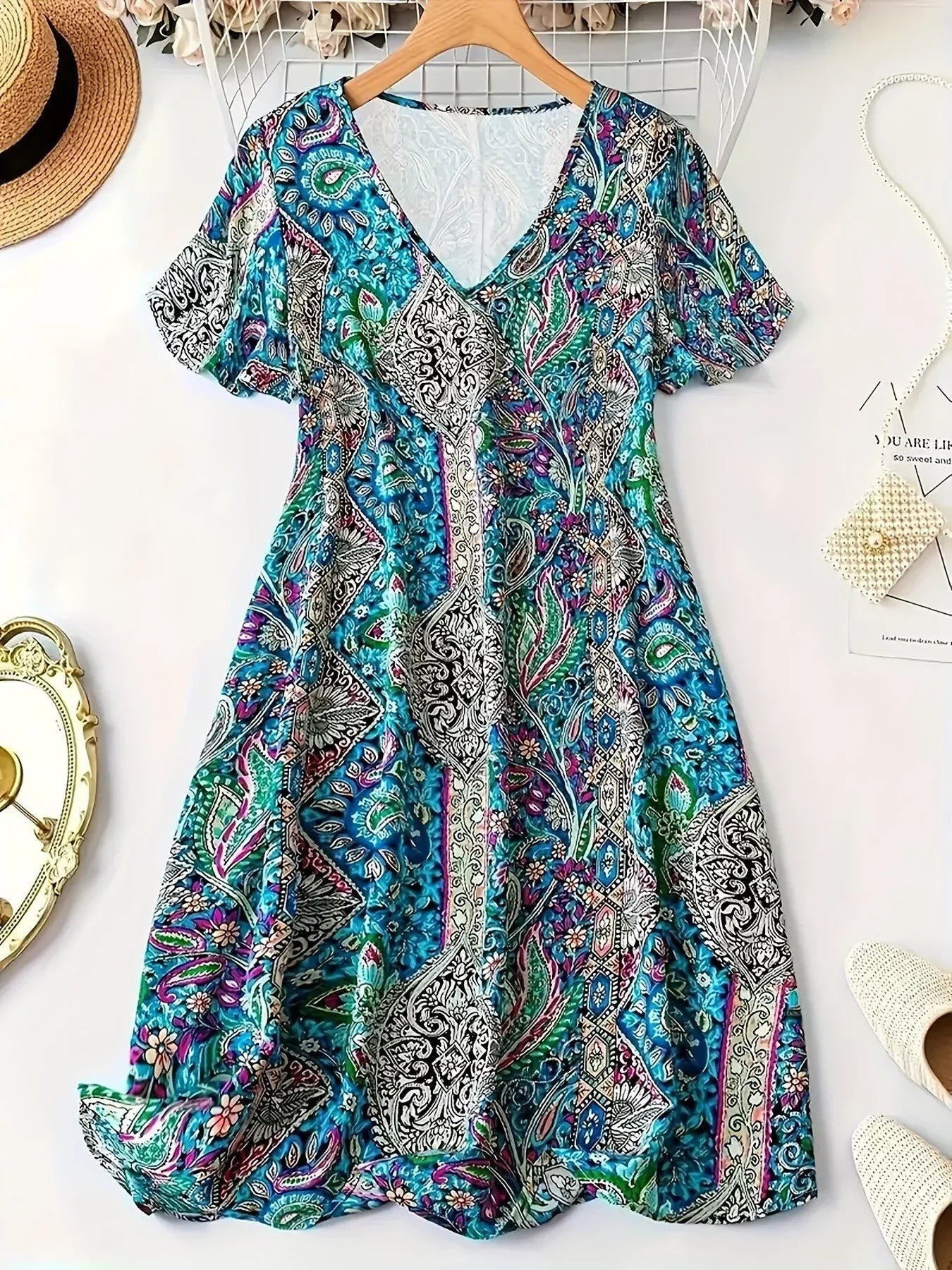 Plus Size Paisley Print V-Neck Short Sleeve Dress - Makw Official Site