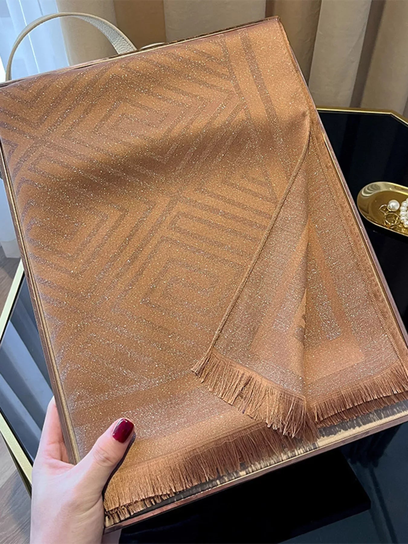 Raw Hem Lightweight Scarf - Makw Official Site