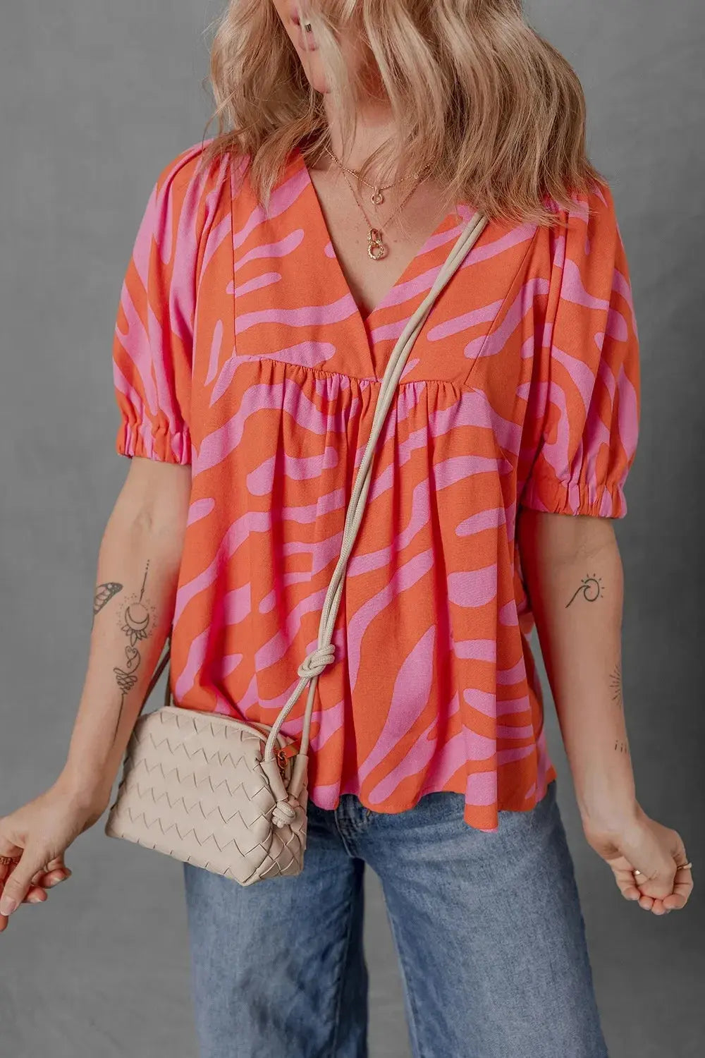 Zebra Stripe Print Ruched Cuff Half Sleeve V Neck Blouse - Makw Official Site