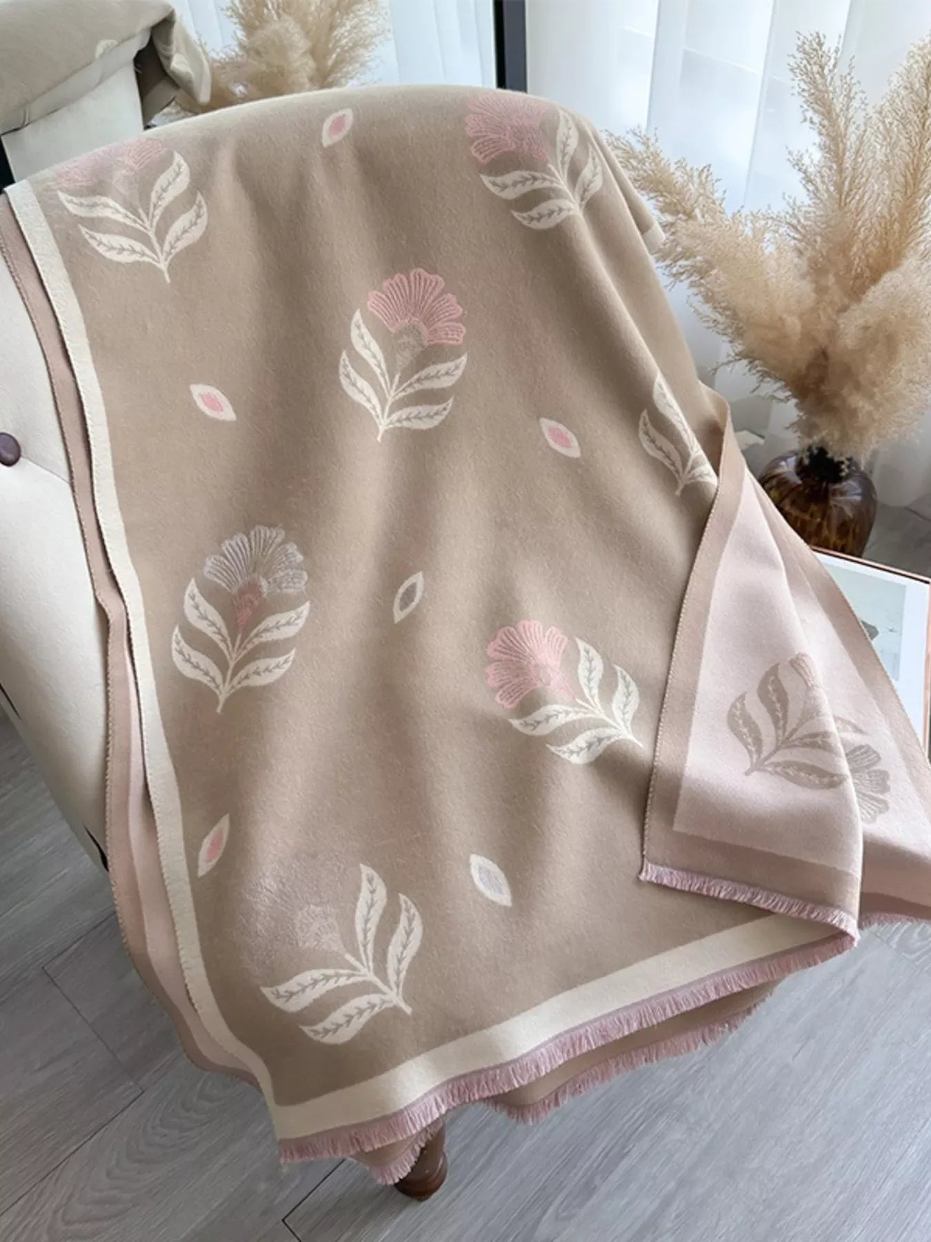 Printed Raw Hem Shawl - Makw Official Site