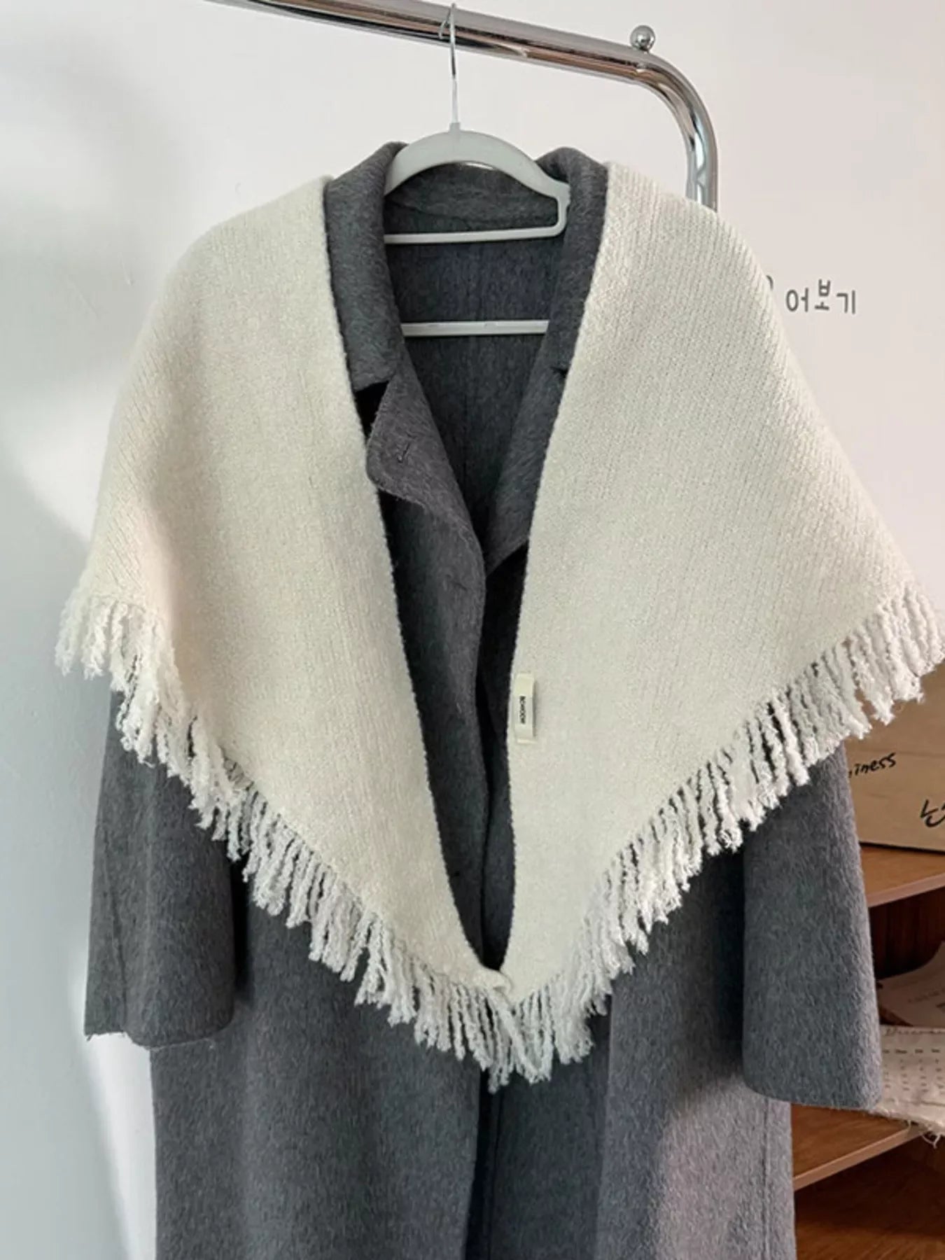 Fringe Trim Knit Scarf - Makw Official Site