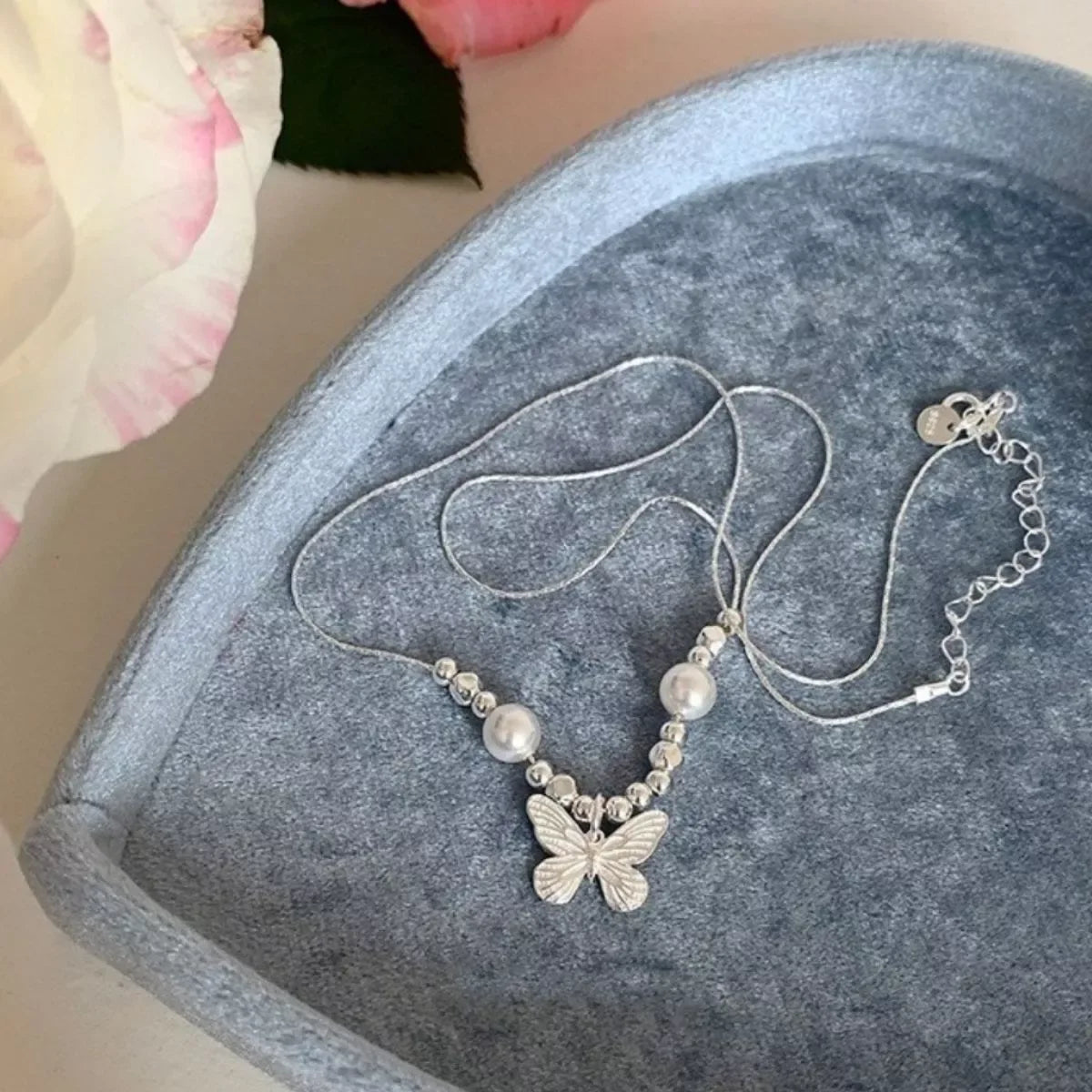 Butterfly Pearl Pendant Necklace - Makw Official Site