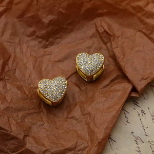 Heart-Shaped Stud Earrings - Makw Official Site