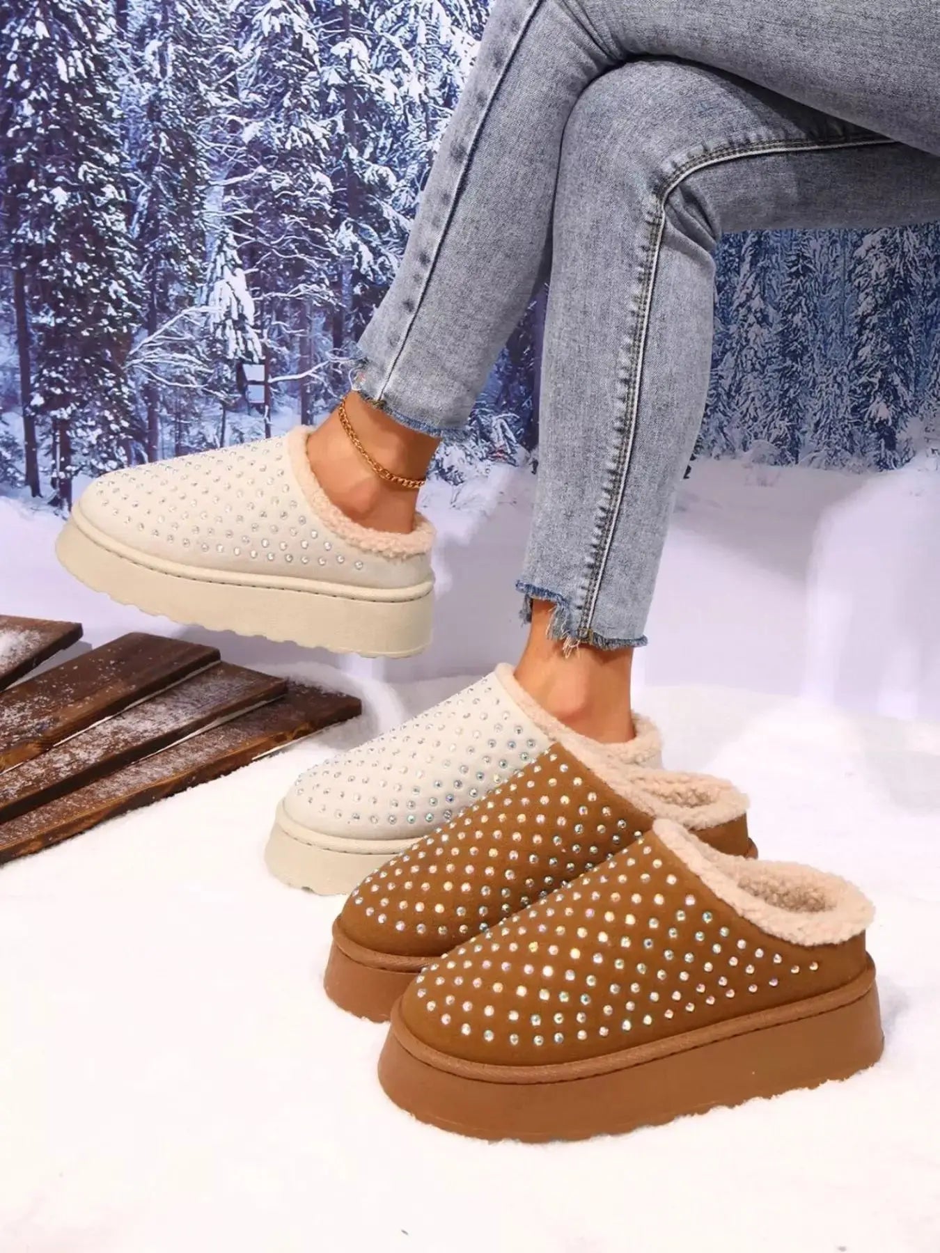 Rhinestone Round Toe Platform Slippers - Makw Official Site