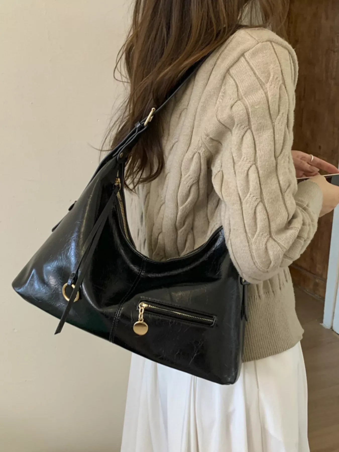 Leather Hobo Shoulder Bag - Makw Official Site