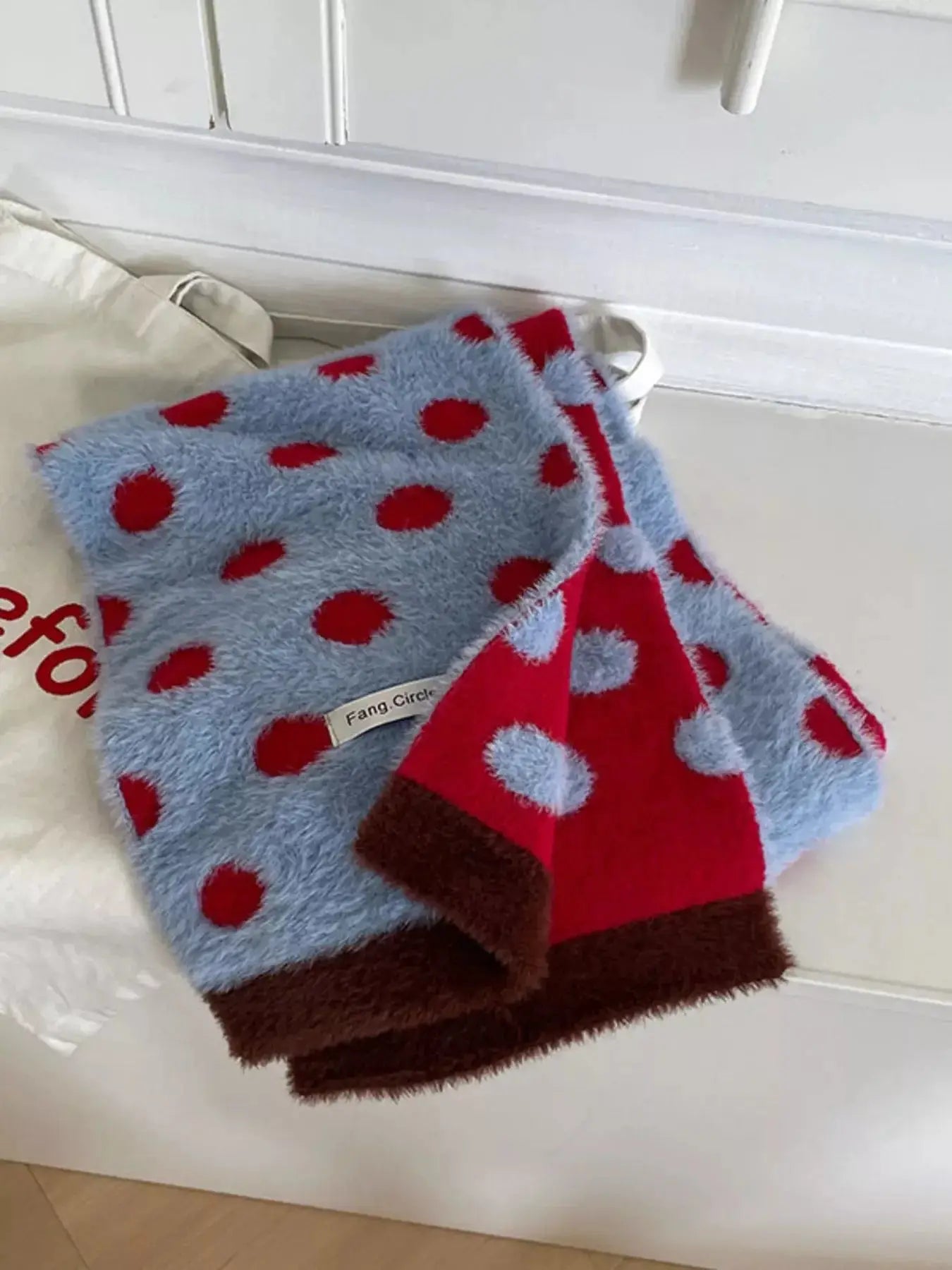 Fuzzy Polka Dot Scarf - Makw Official Site
