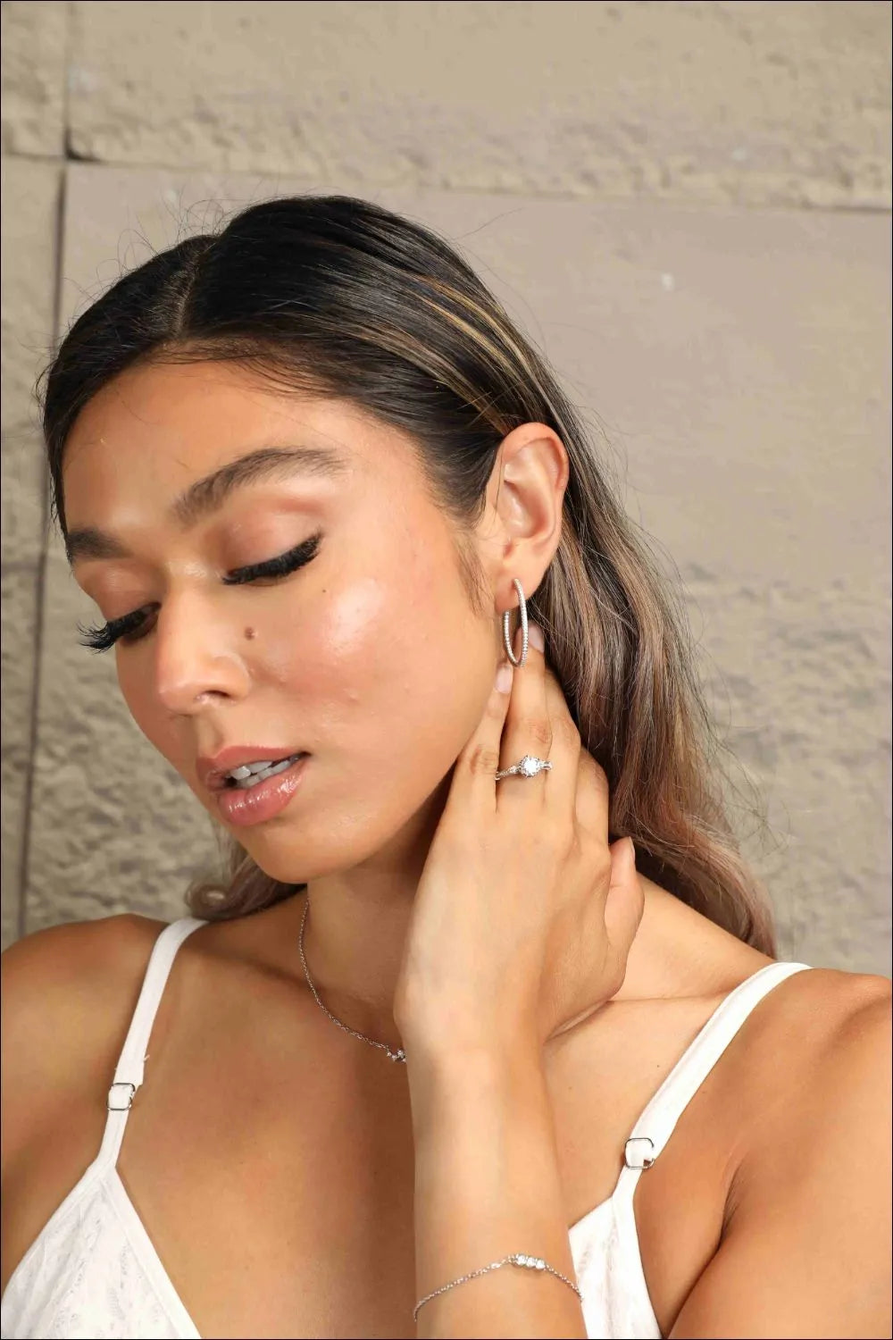 5bcd1d2d-ddc8-430c-8f8f-a24948bba565-Max