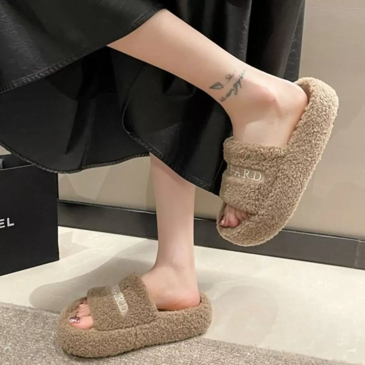 Fuzzy Plush Open Toe Slippers - Makw Official Site