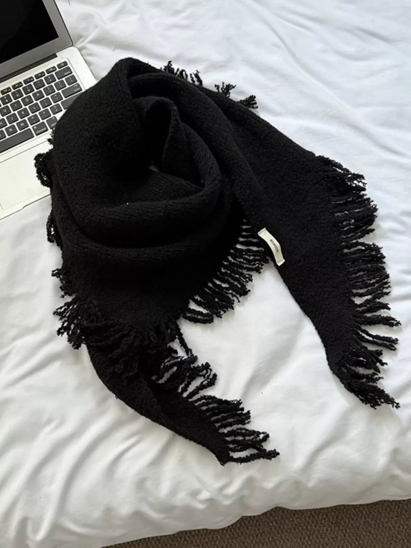 Fringe Trim Knit Scarf - Makw Official Site