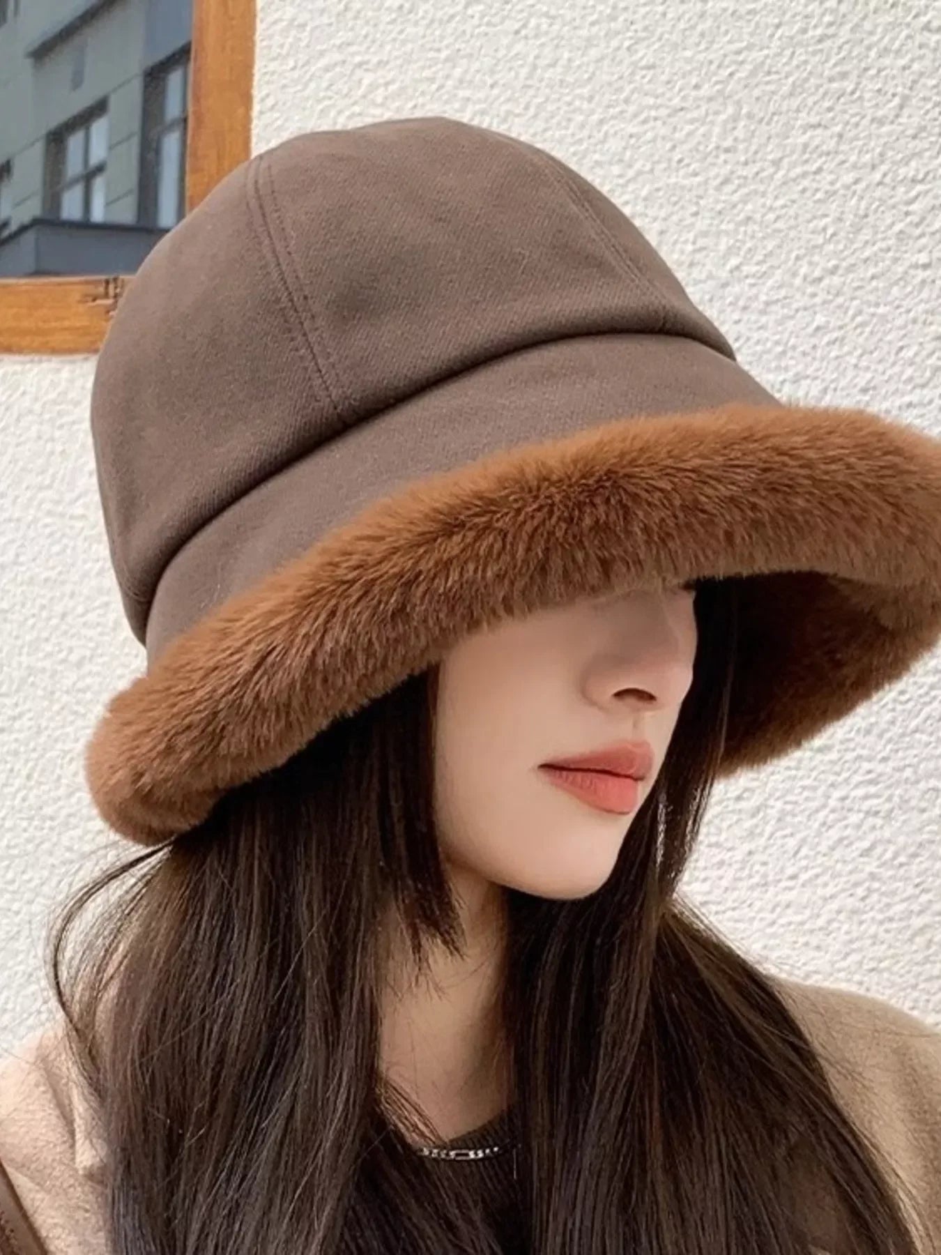Fuzzy Trim Bucket Hat - Makw Official Site