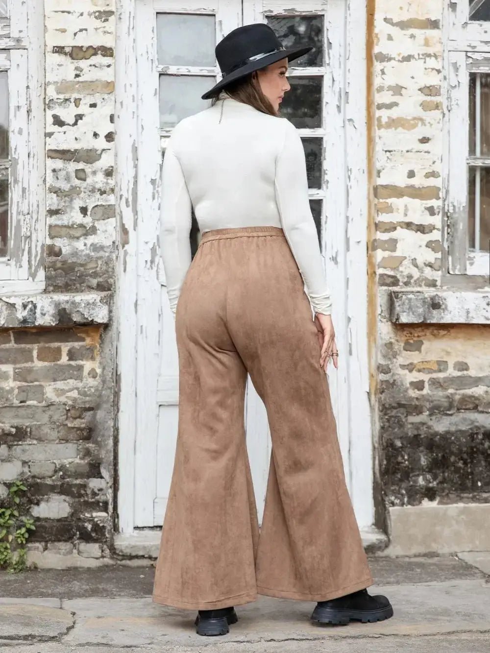 Plus Size Pocketed Flare Pants - Makw Official Site