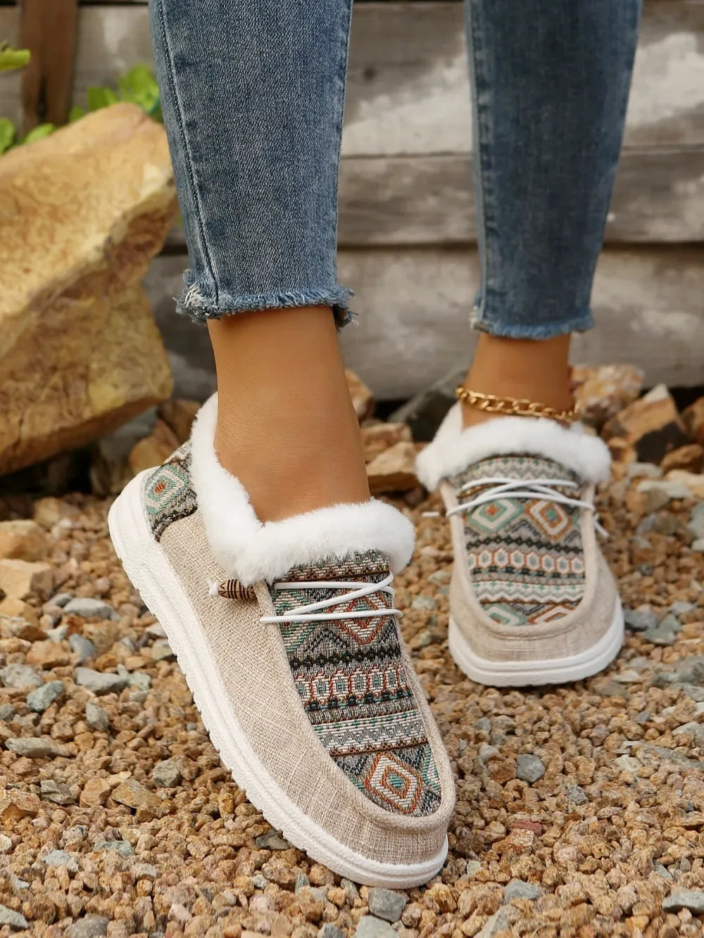 Printed Round Toe Flat Slip-Ons - Makw Official Site