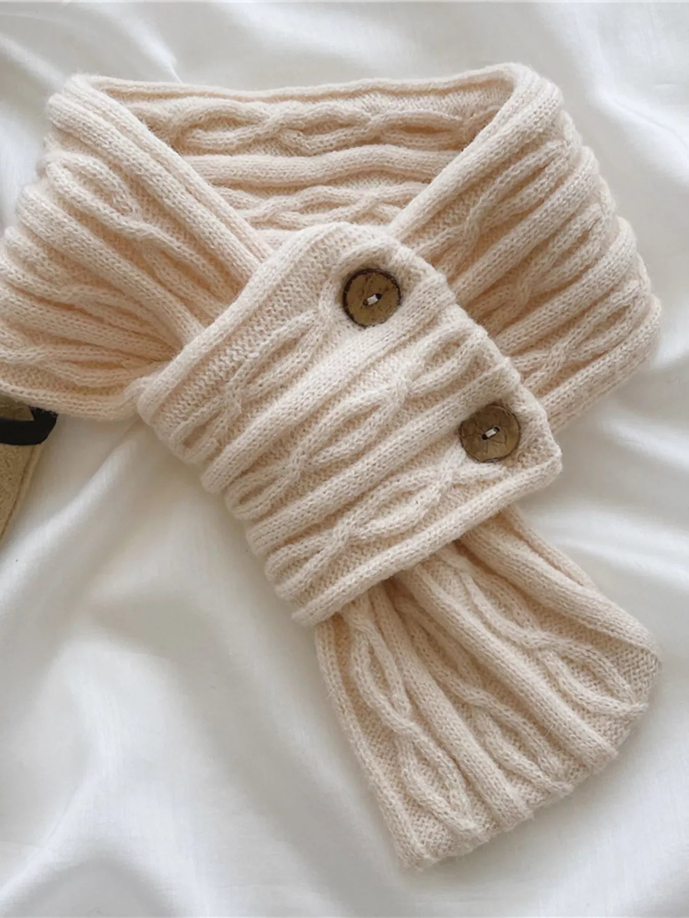 Button-Accent Knitted Winter Scarf - Makw Official Site