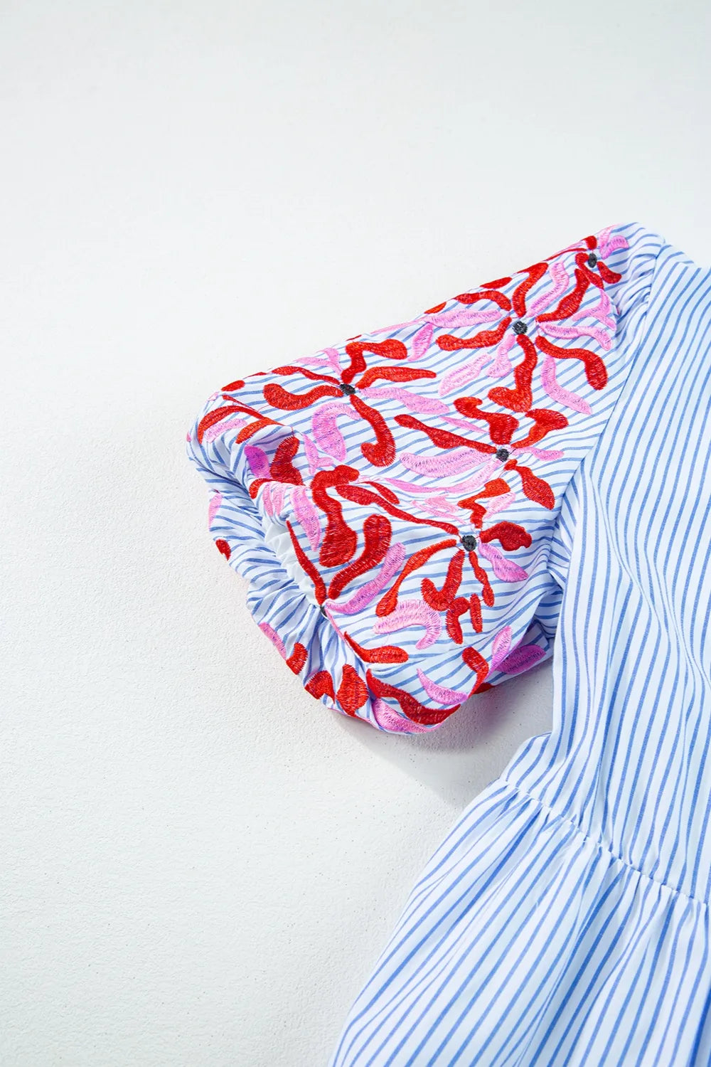 7e6a7785-56d5-489b-812e-472e3e13a97c-Max