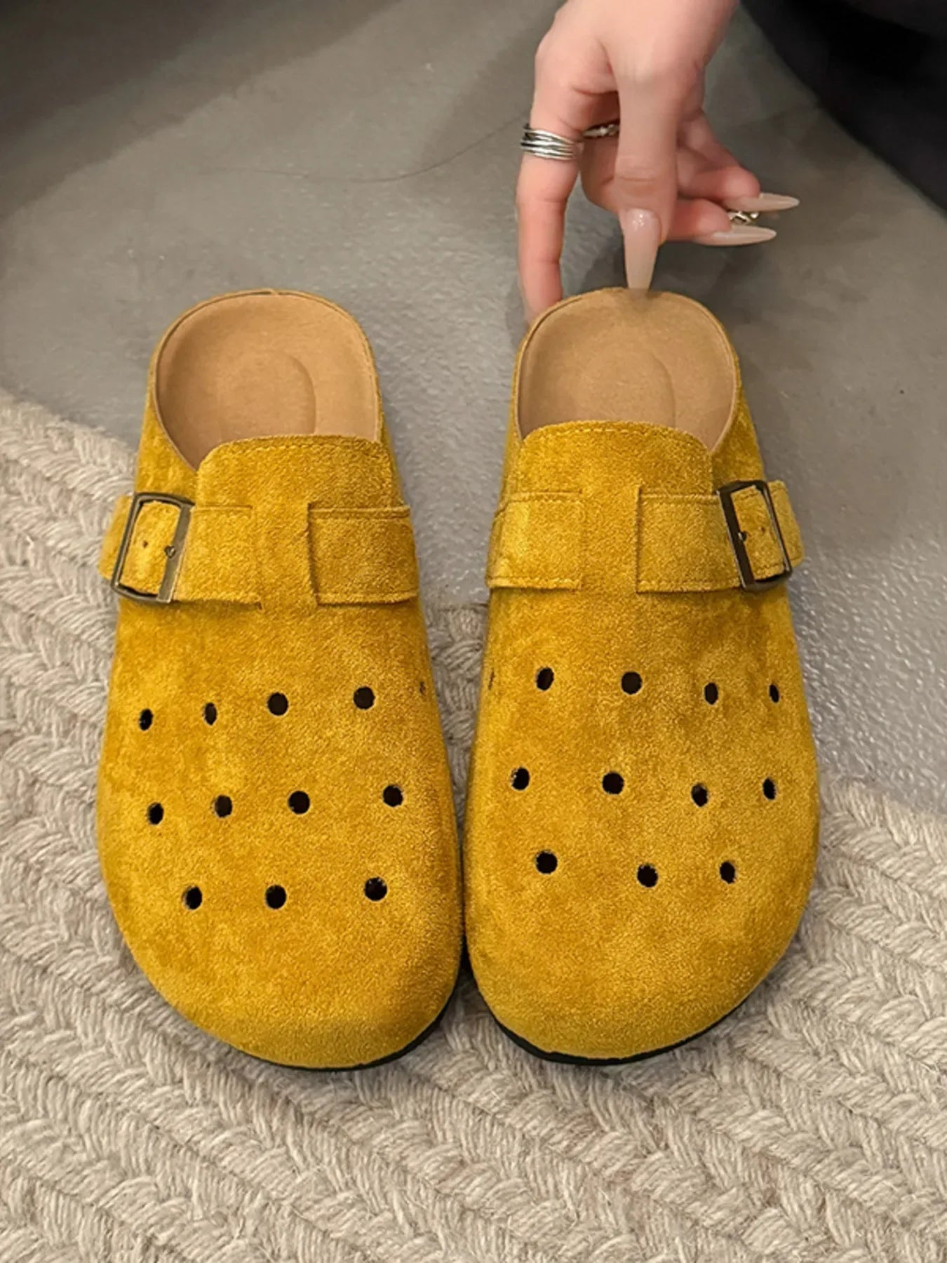 Hollow Out Buckle Strap Slip-Ons - Makw Official Site