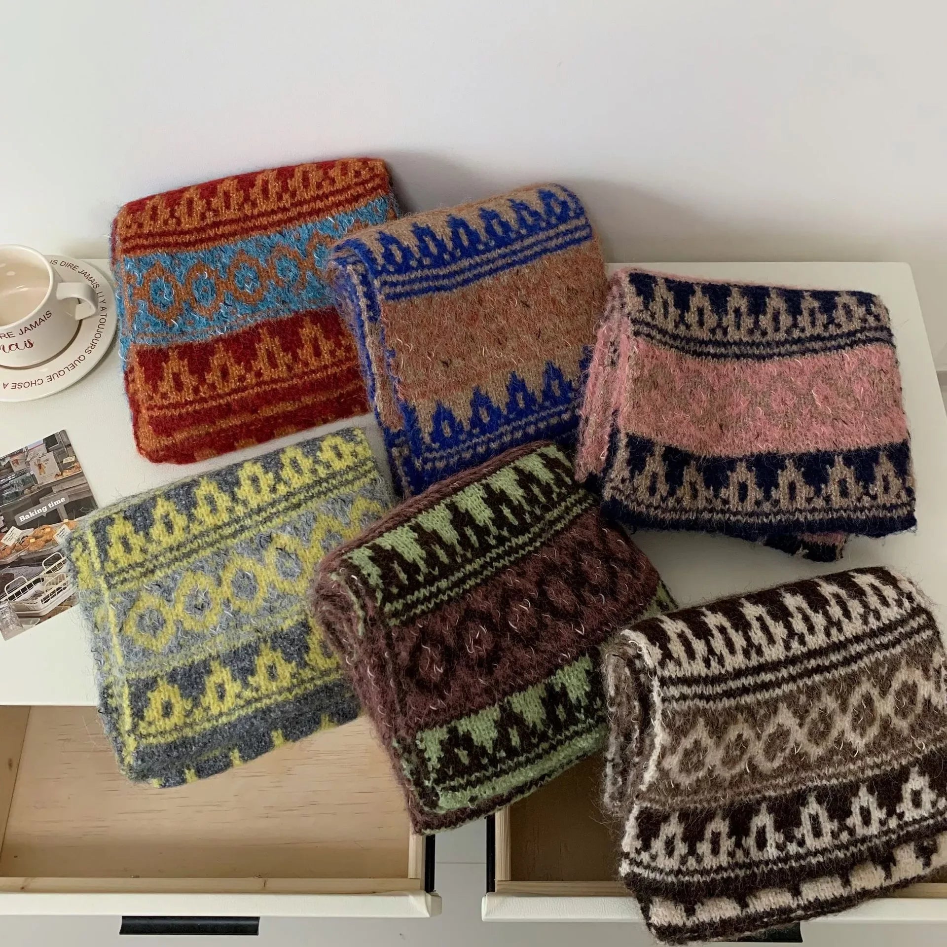 Vintage Knitted Pattern Warm Scarf - Makw Official Site