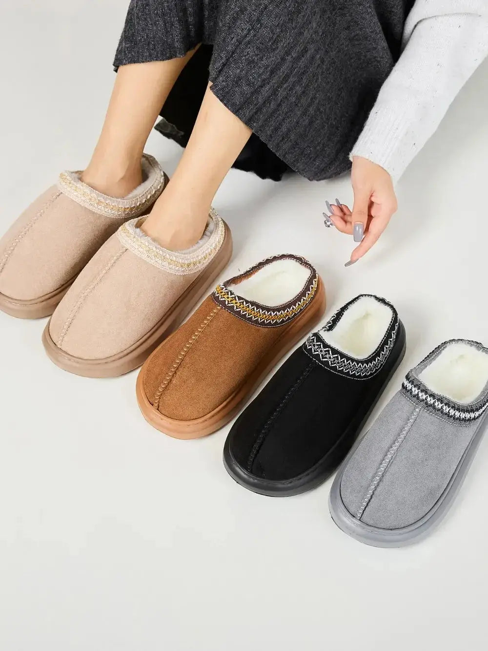 Faux Fur Suede Platform Slippers - Makw Official Site