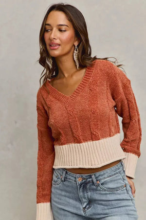 SO ME Chenille Cable Knit V Neck Contrast Cropped Sweater - Makw Official Site