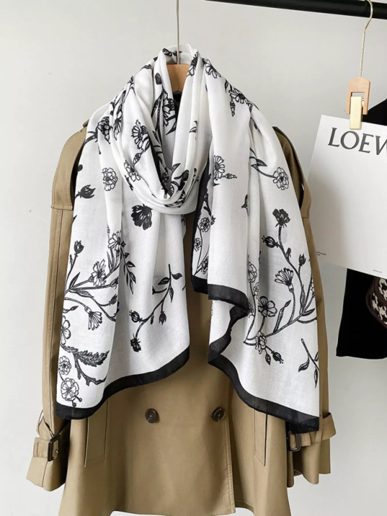 Floral Print Lightweight Scarf - Makw Official Site