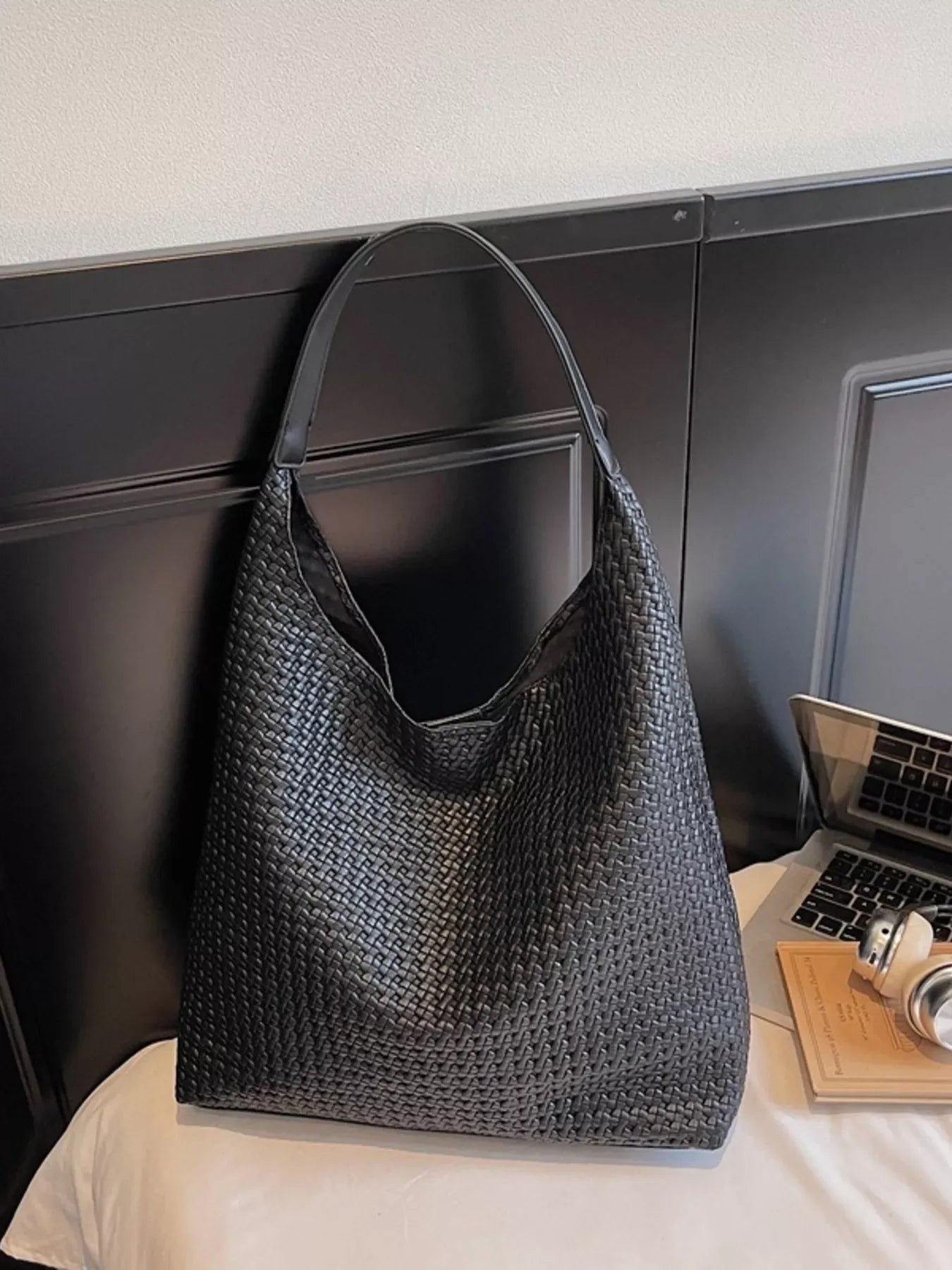 Woven Straw Texture Shoulder Bag - Makw Official Site