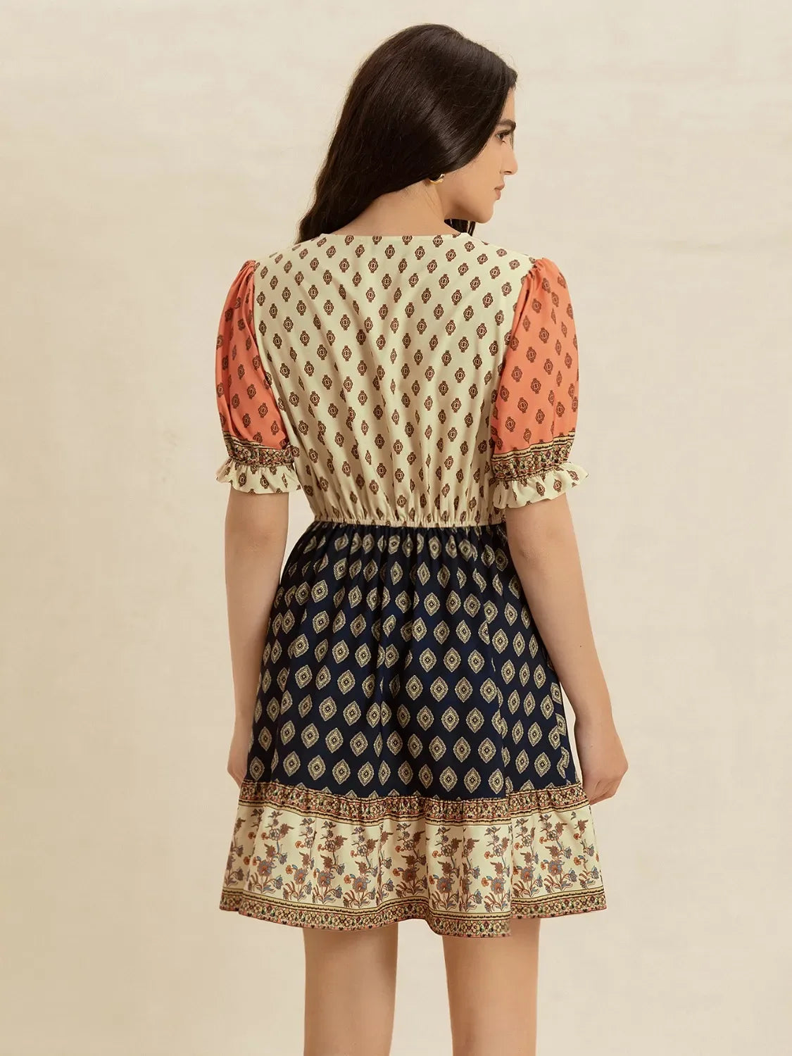 Printed V-Neck Short Sleeve Dress - Makw Official Site