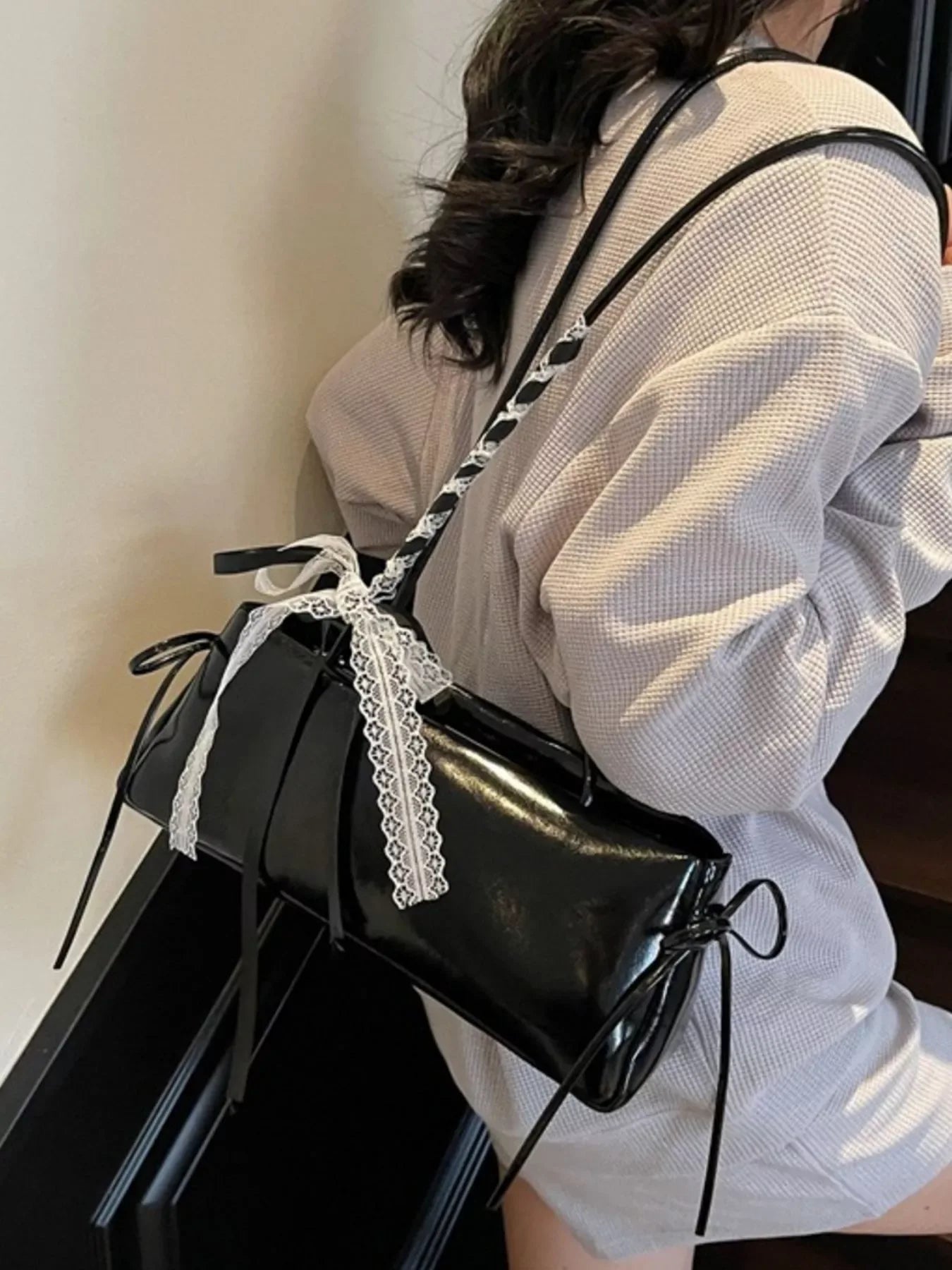 Lace Decor Shoulder Bag - Makw Official Site