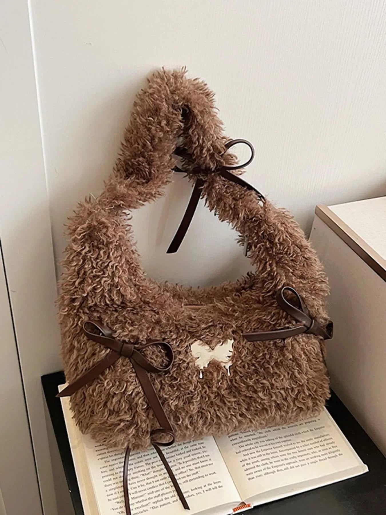 Fluffy Bow Shoulder Bag - Makw Official Site