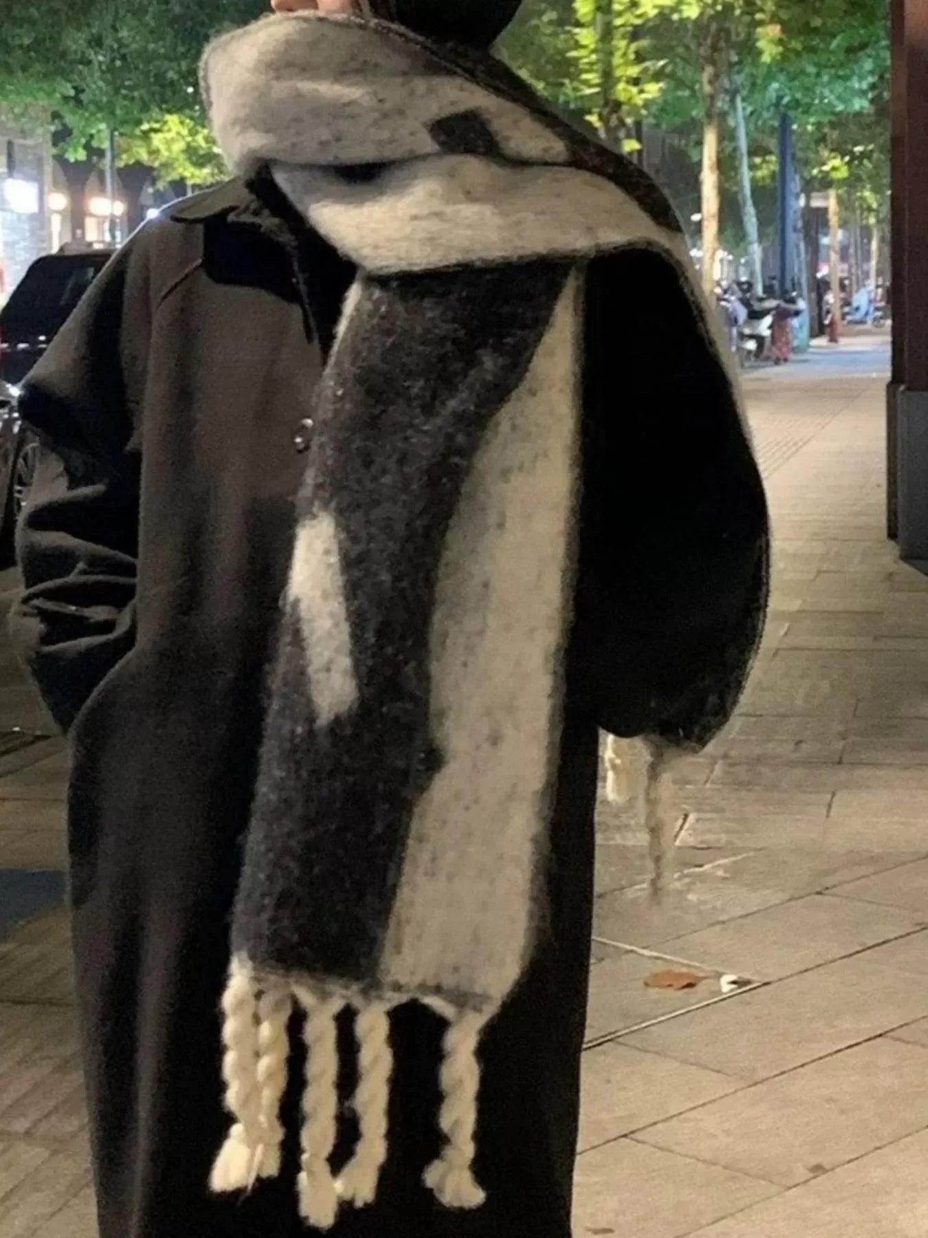 Oversized Chunky Knit Fringe Scarf - Makw Official Site