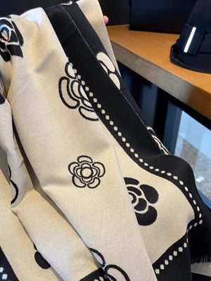 Floral Pattern Raw Hem Scarf - Makw Official Site