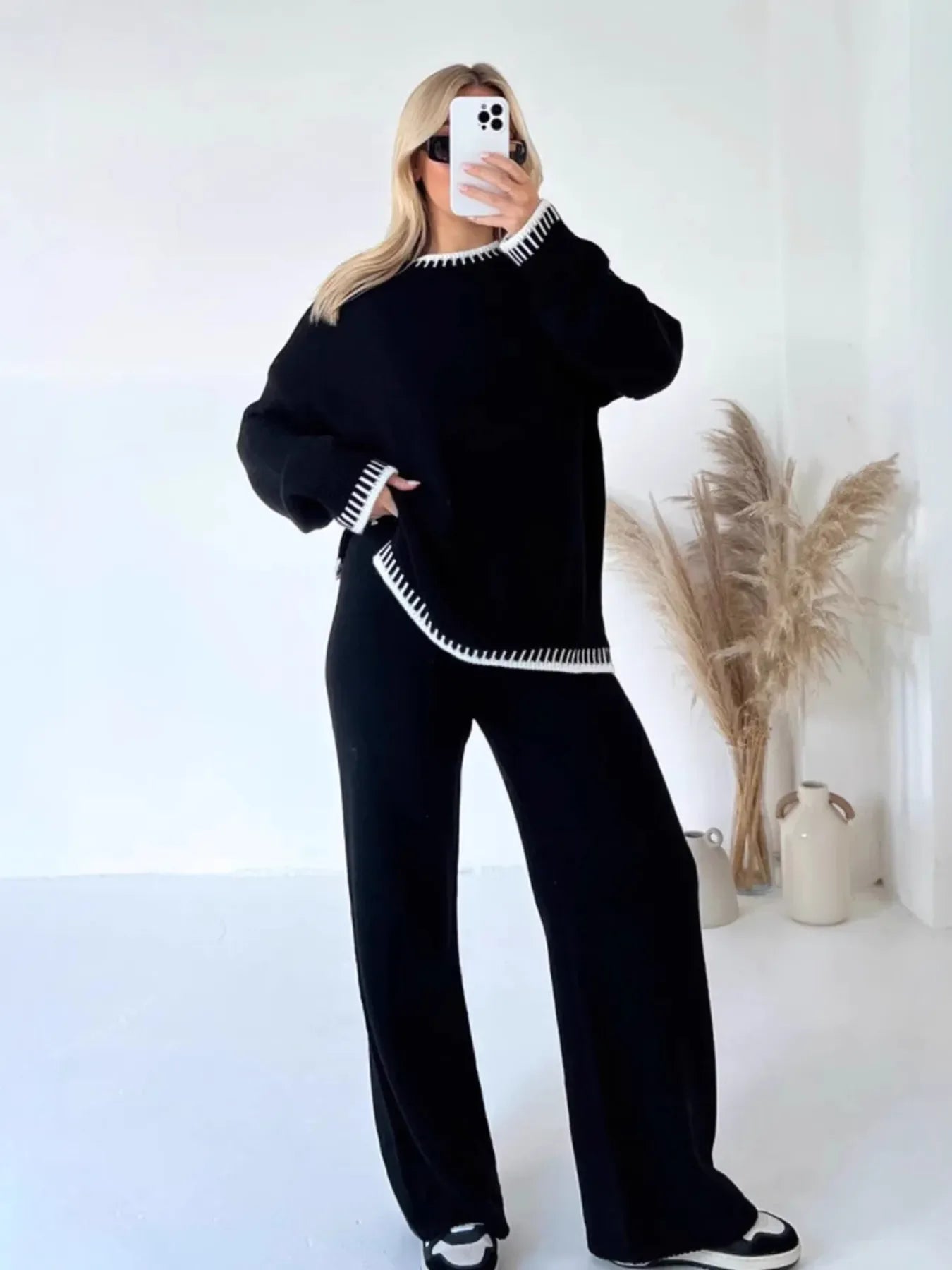 Contrast Trim Round Neck Top and Pants Sweater Set - Makw Official Site