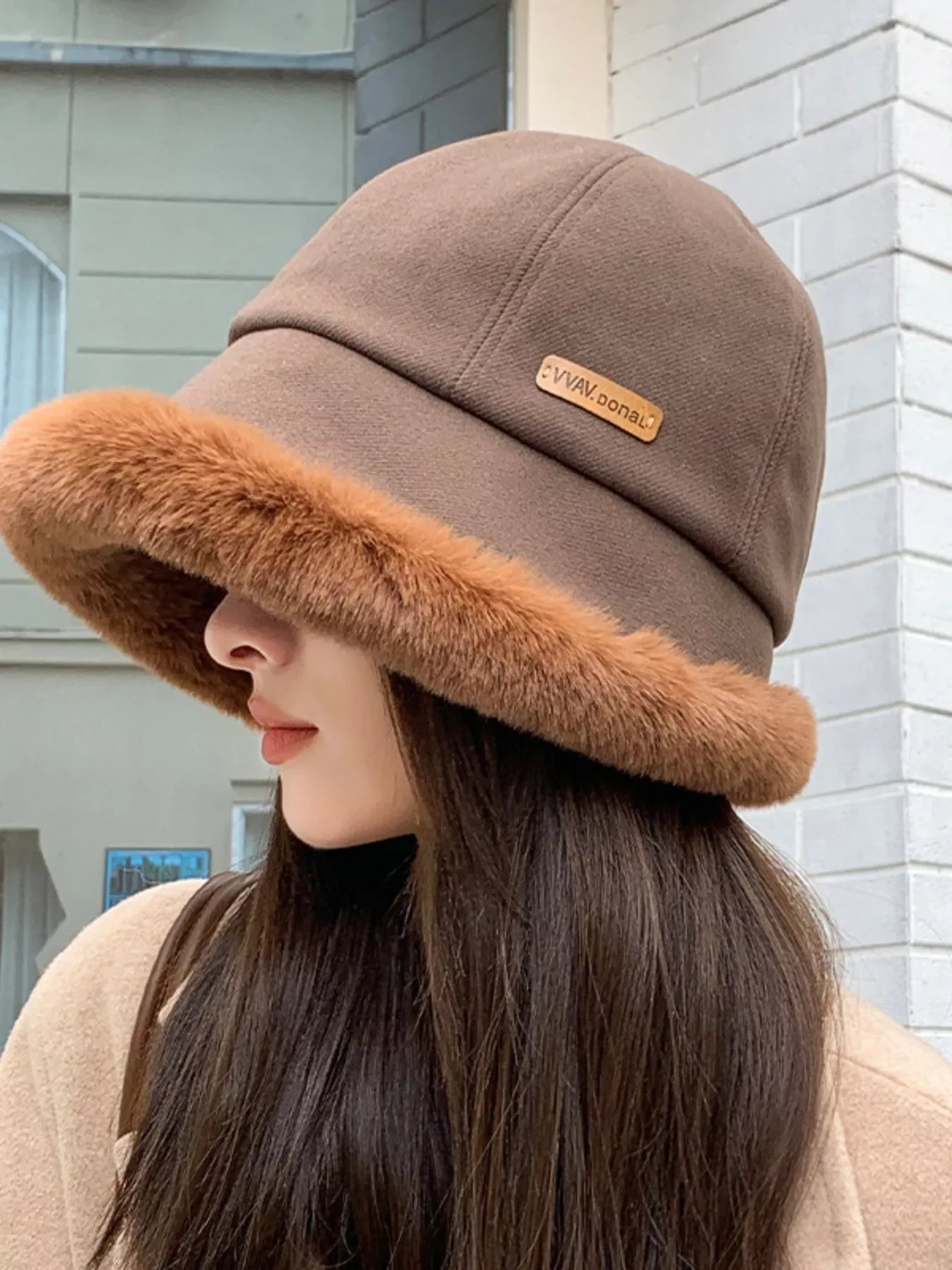 Fuzzy Trim Bucket Hat - Makw Official Site