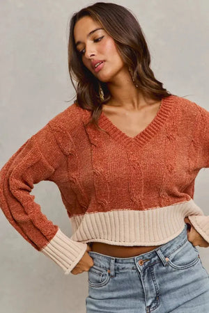 SO ME Chenille Cable Knit V Neck Contrast Cropped Sweater - Makw Official Site