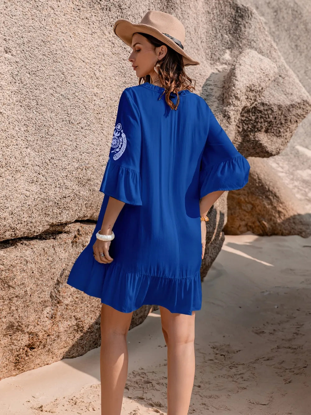 b2ef6877-d2fa-493a-bb04-2d0842526627-Max