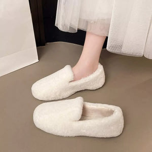 Fluffy Round Toe Slip-Ons - Makw Official Site