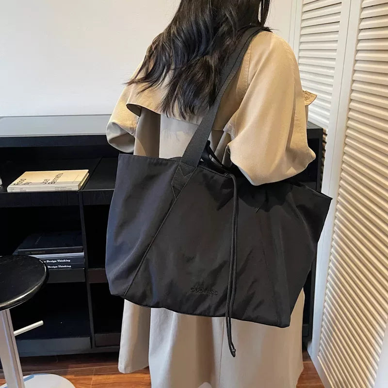 Large Capacity Lightweight Travel Tote Bag - Makw Official Site