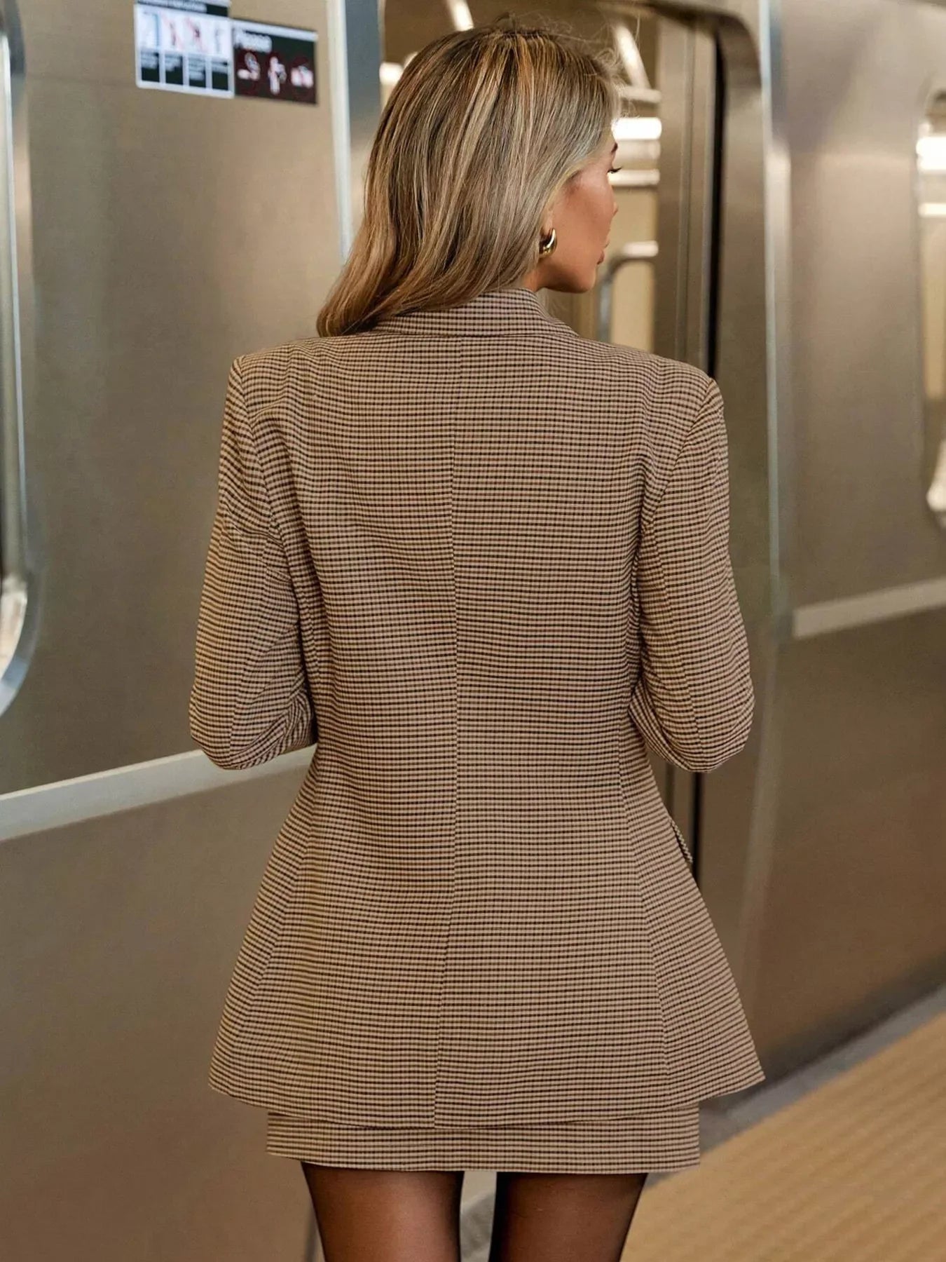 Single-Breasted Plaid Blazer and Skirt Set - Makw Official Site