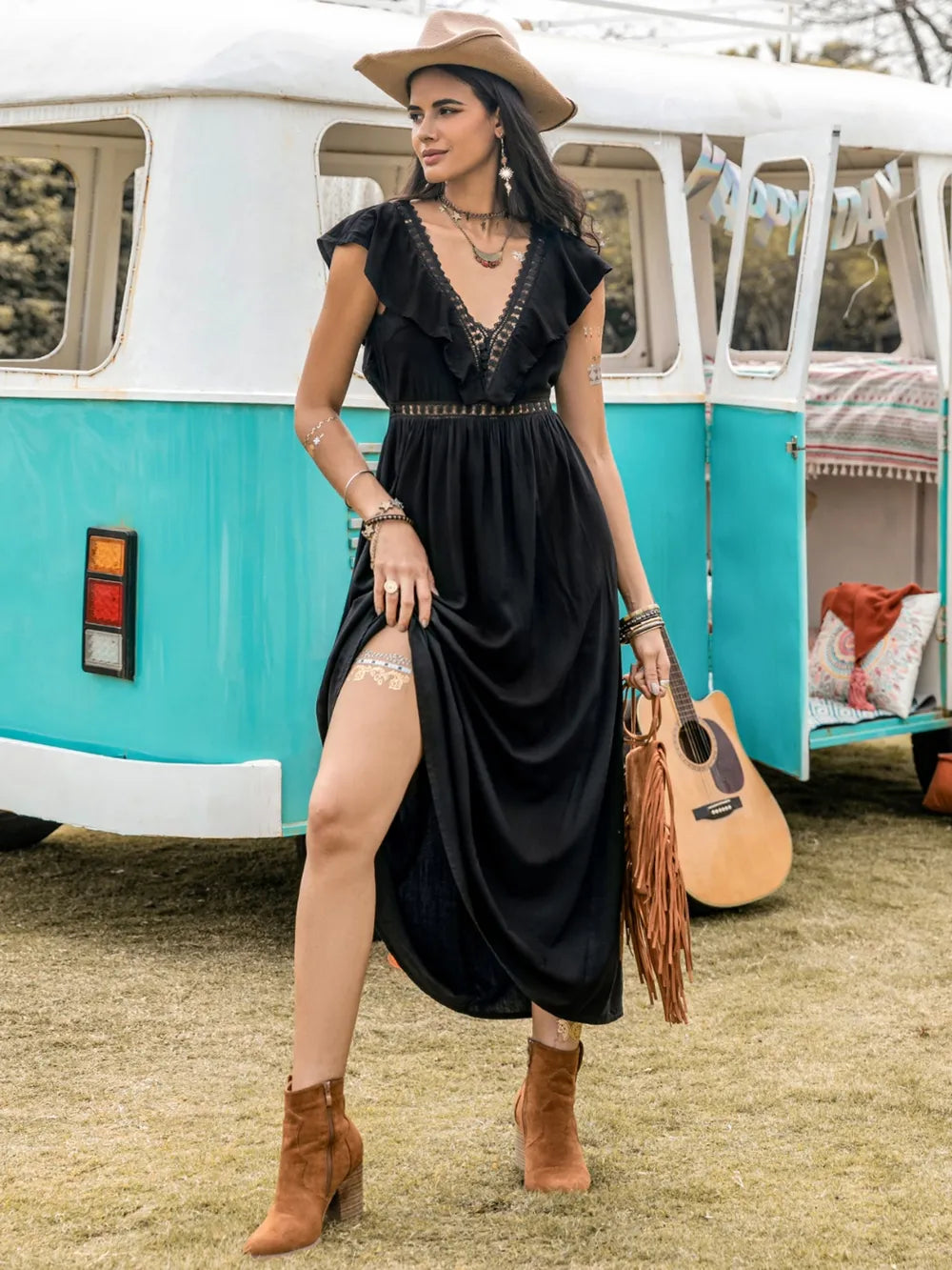 bdf84903-e082-4b38-a1e8-ed5395bde69d-Max